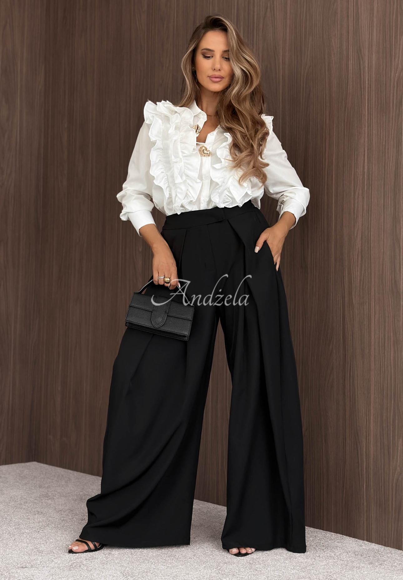 Weit geschnittene Stoffhose mit Falten Cloudy Elegance Schwarz