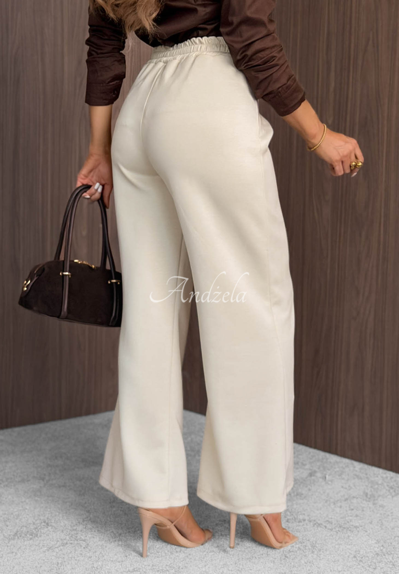 Weit geschnittene Viskosehose mit Knöpfen Gentle Pause Beige