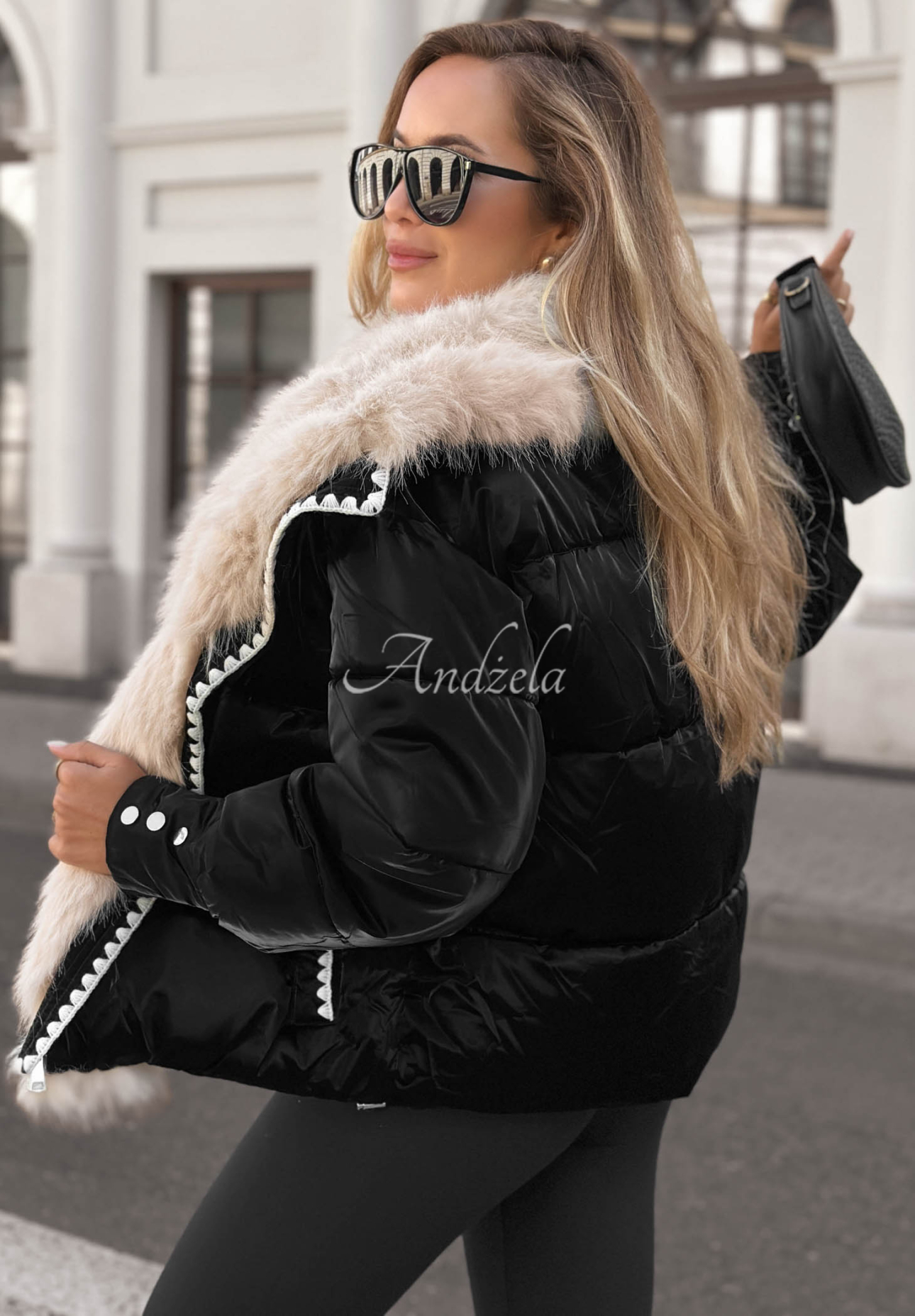 Kurze Steppjacke mit Pelz Alpine Cozy Schwarz