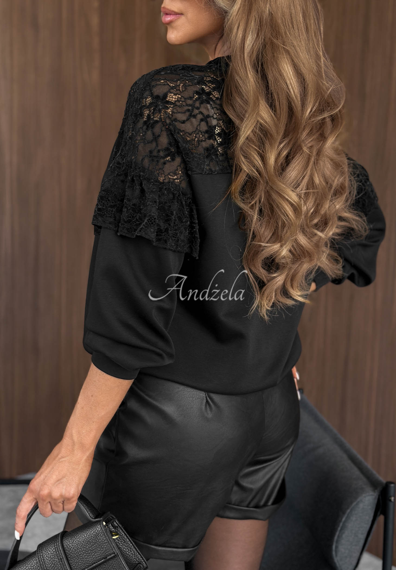 Sweatshirt mit Spitzeneinsätzen Soft Vibes Schwarz