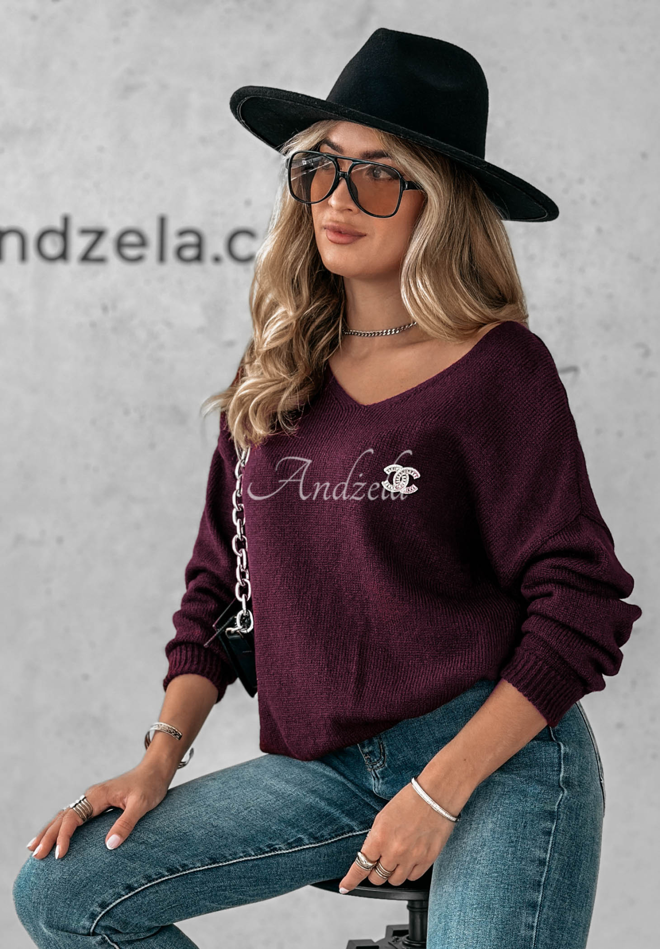 Pullover mit Ausschnitt Caffe Latte Pflaumenfarbe