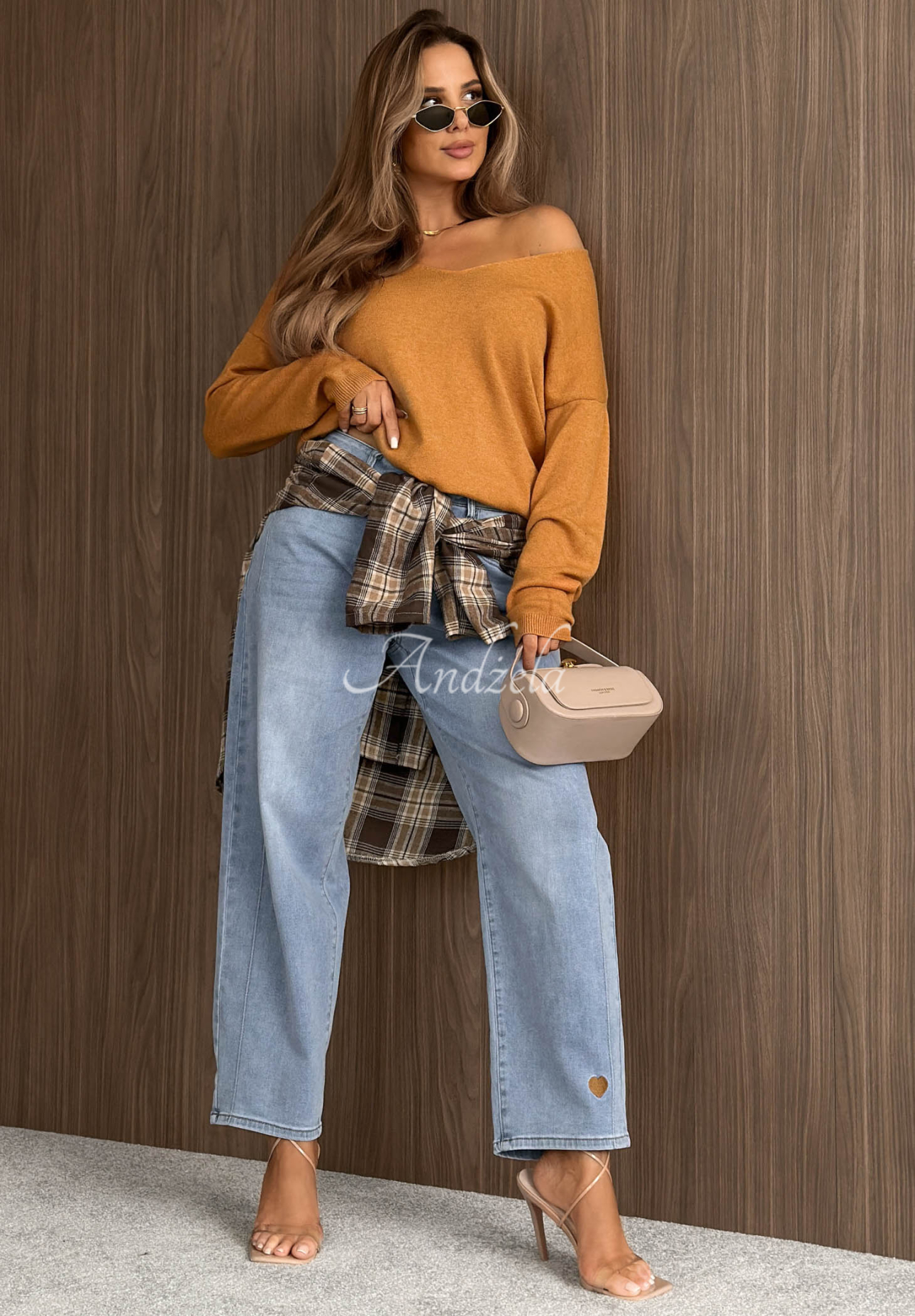 Leichter Pullover mit Ausschnitt Sensibility Senffarben