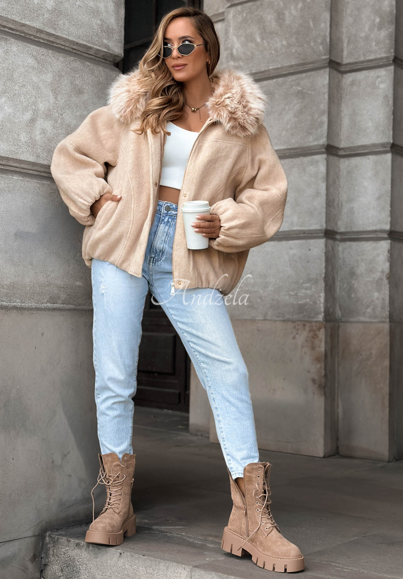Kurze Bomberjacke aus Wolle und Pelz Cozy Story Beige