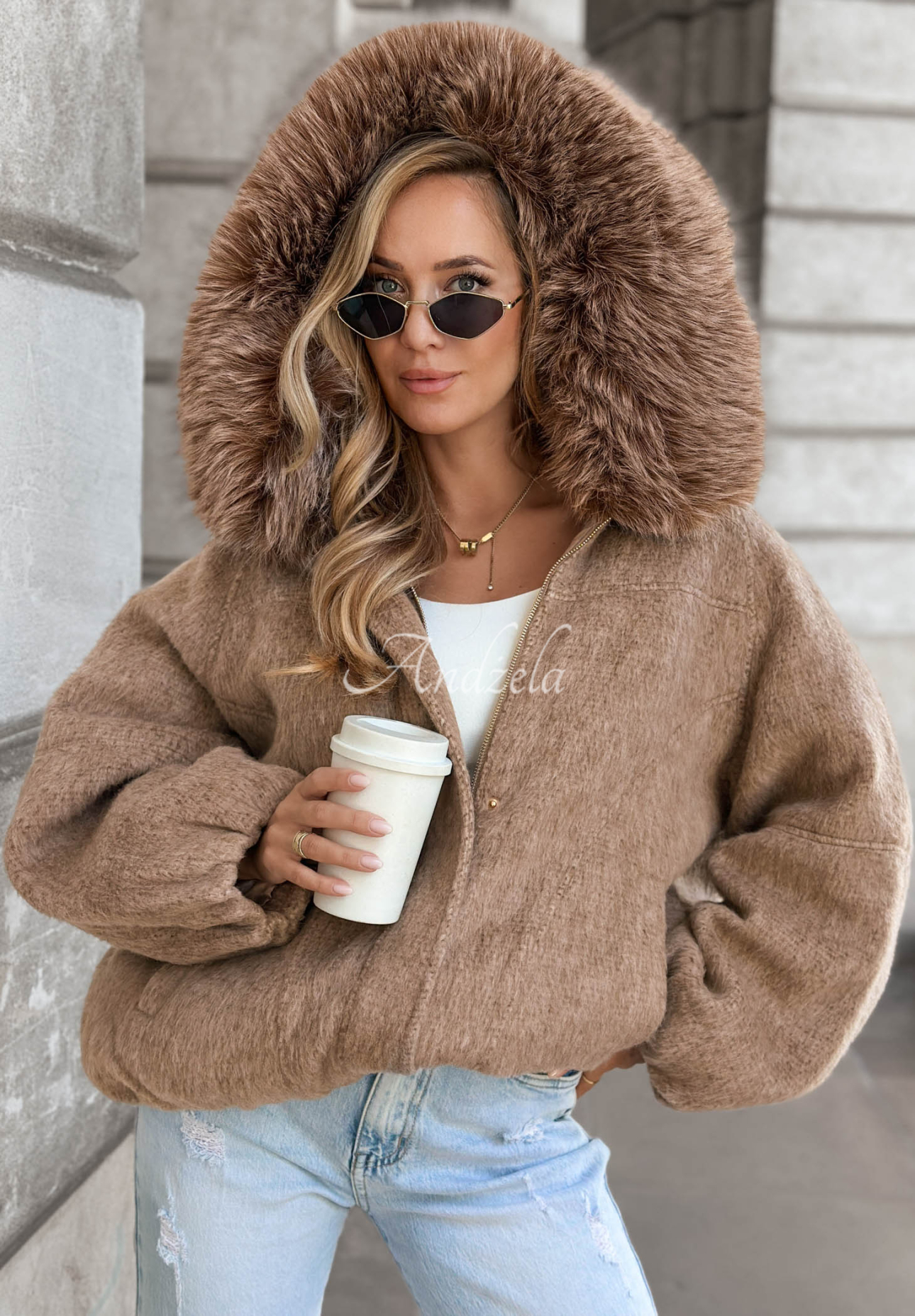 Kurze Bomberjacke aus Wolle und Pelz Cozy Story Camel