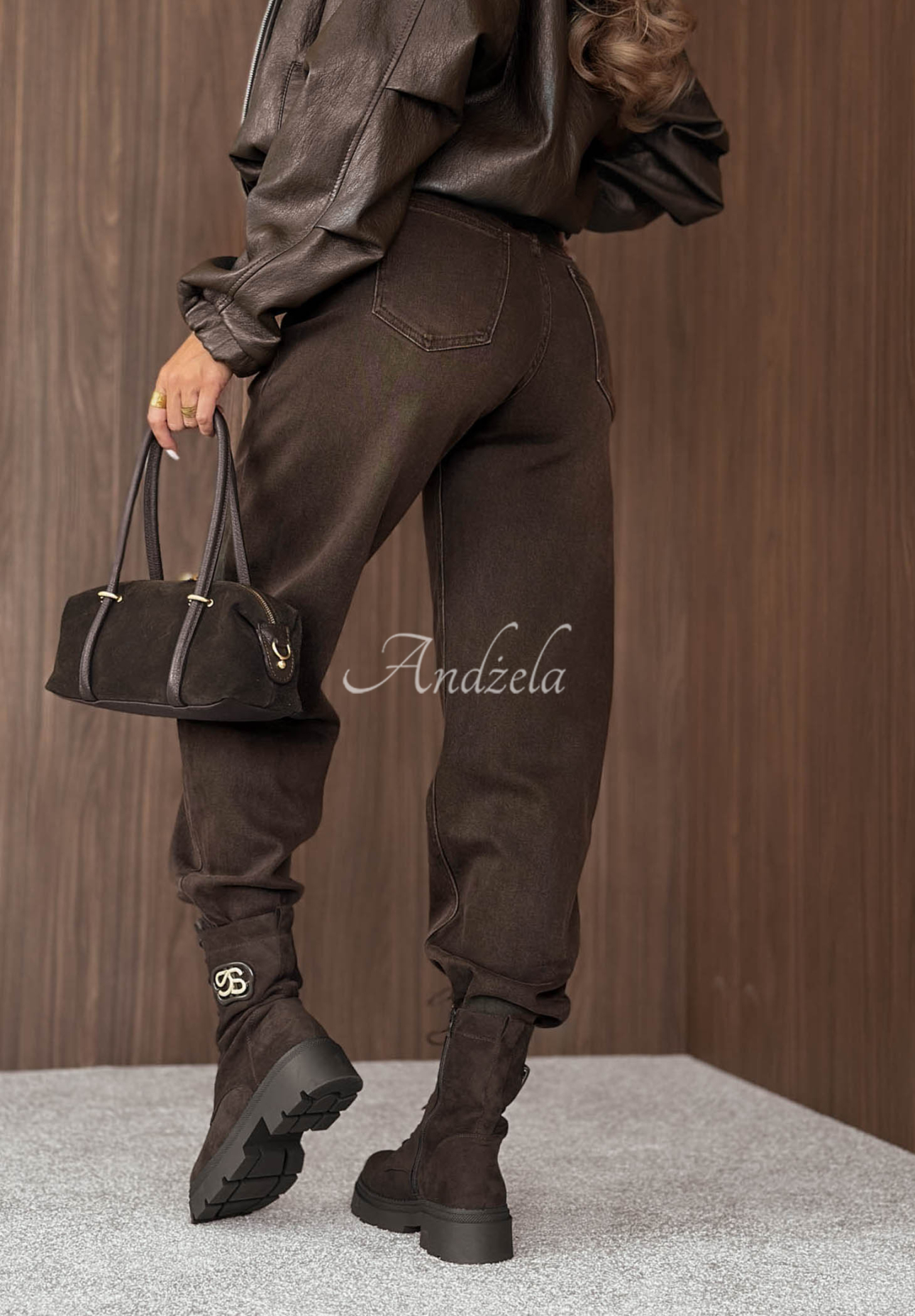 Jeanshose Mom-Fit mit Gürtel Just A Thought Schokoladenbraun