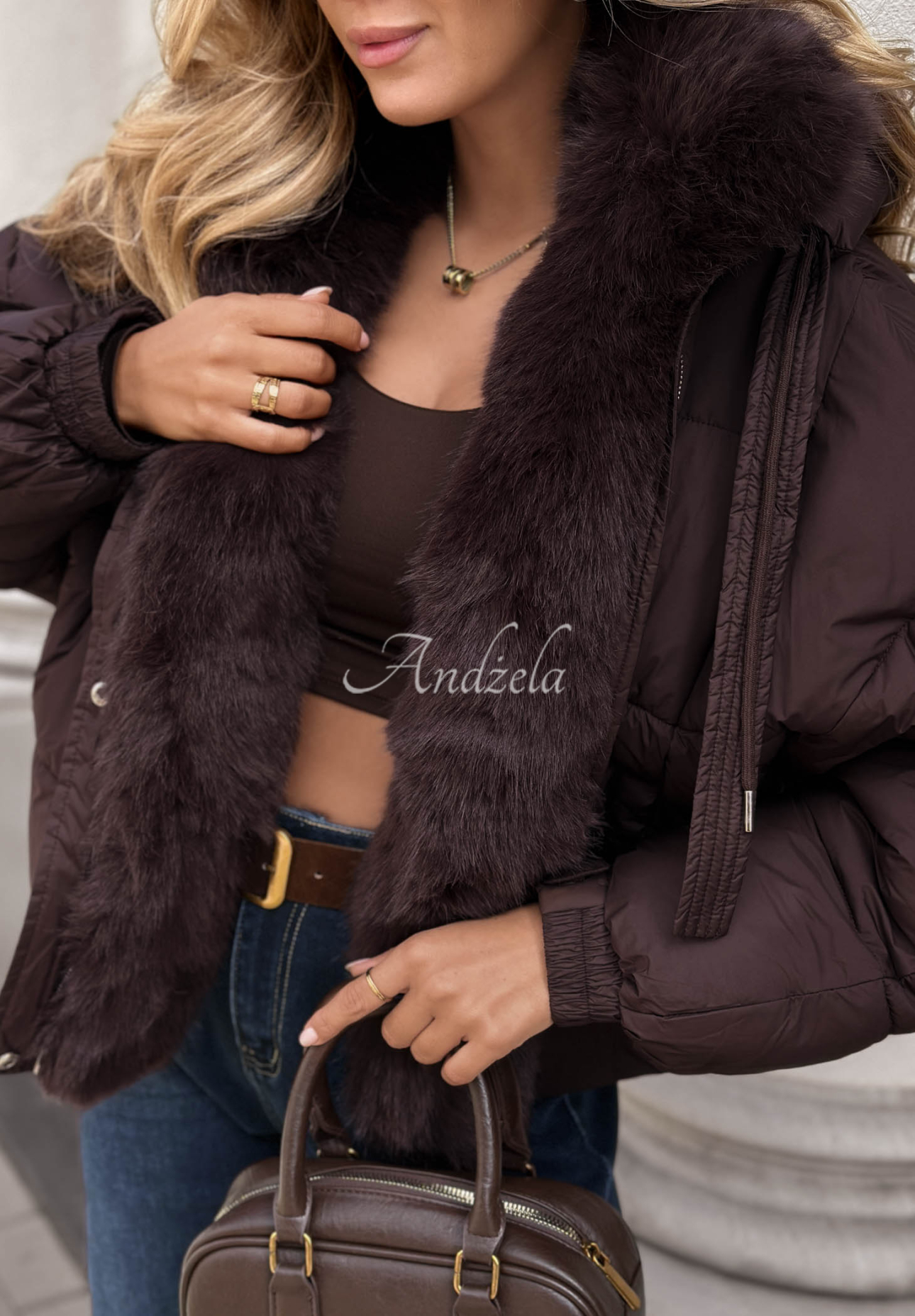 Kurze, gesteppte Jacke mit Kunstfell Frosty Darling Pflaumenfarben