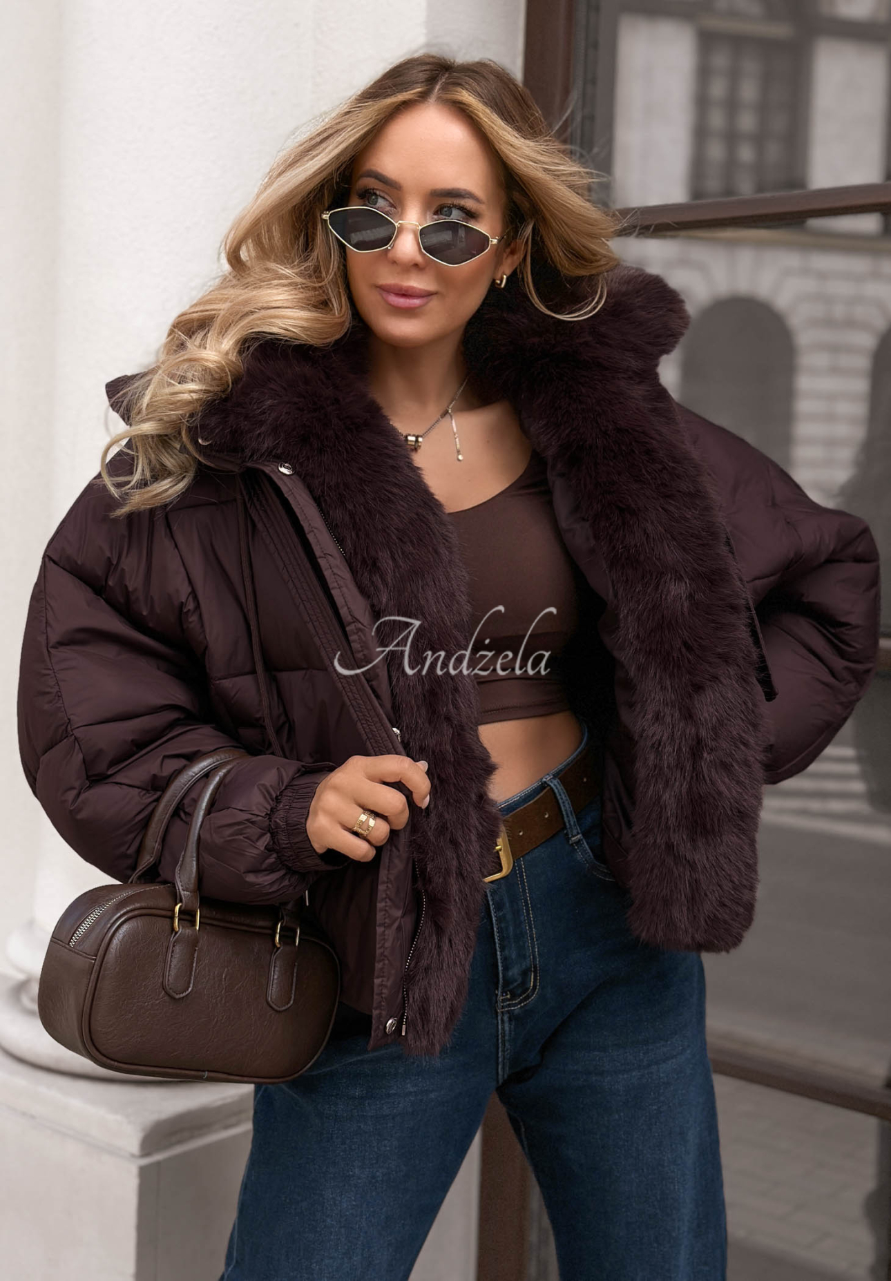 Kurze, gesteppte Jacke mit Kunstfell Frosty Darling Pflaumenfarben