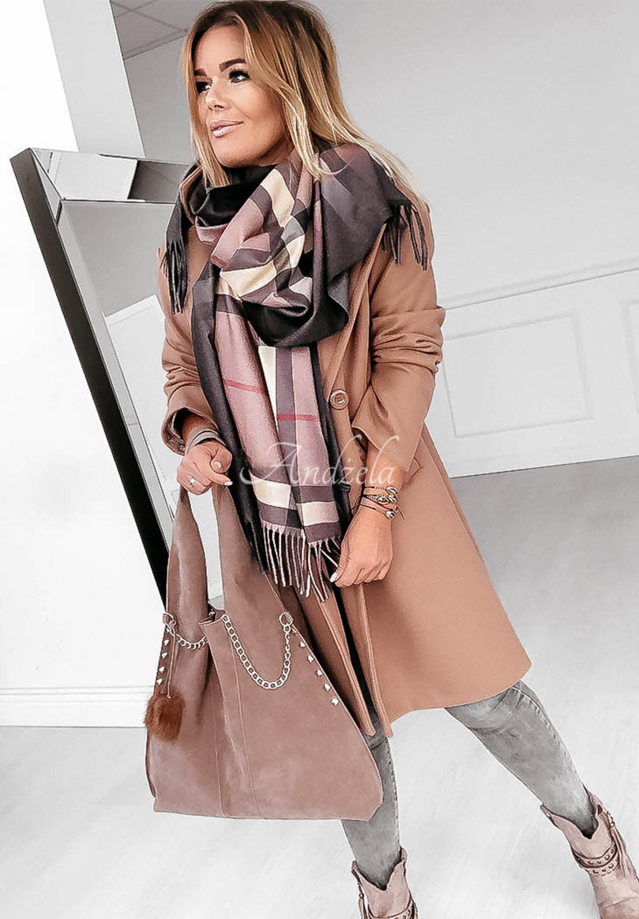 Kariert gemusterter Schal Berry Look Beige