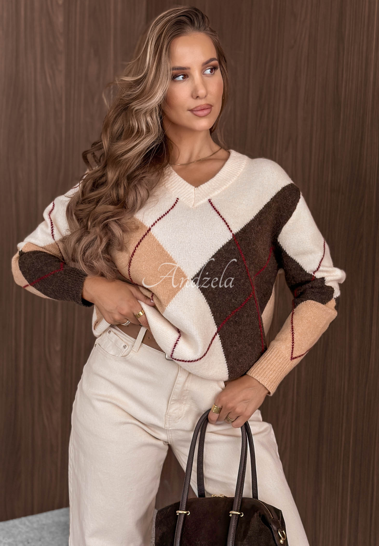 Kurzer Pullover mit rautenförmigem Ausschnitt Classy Autumn Ecru