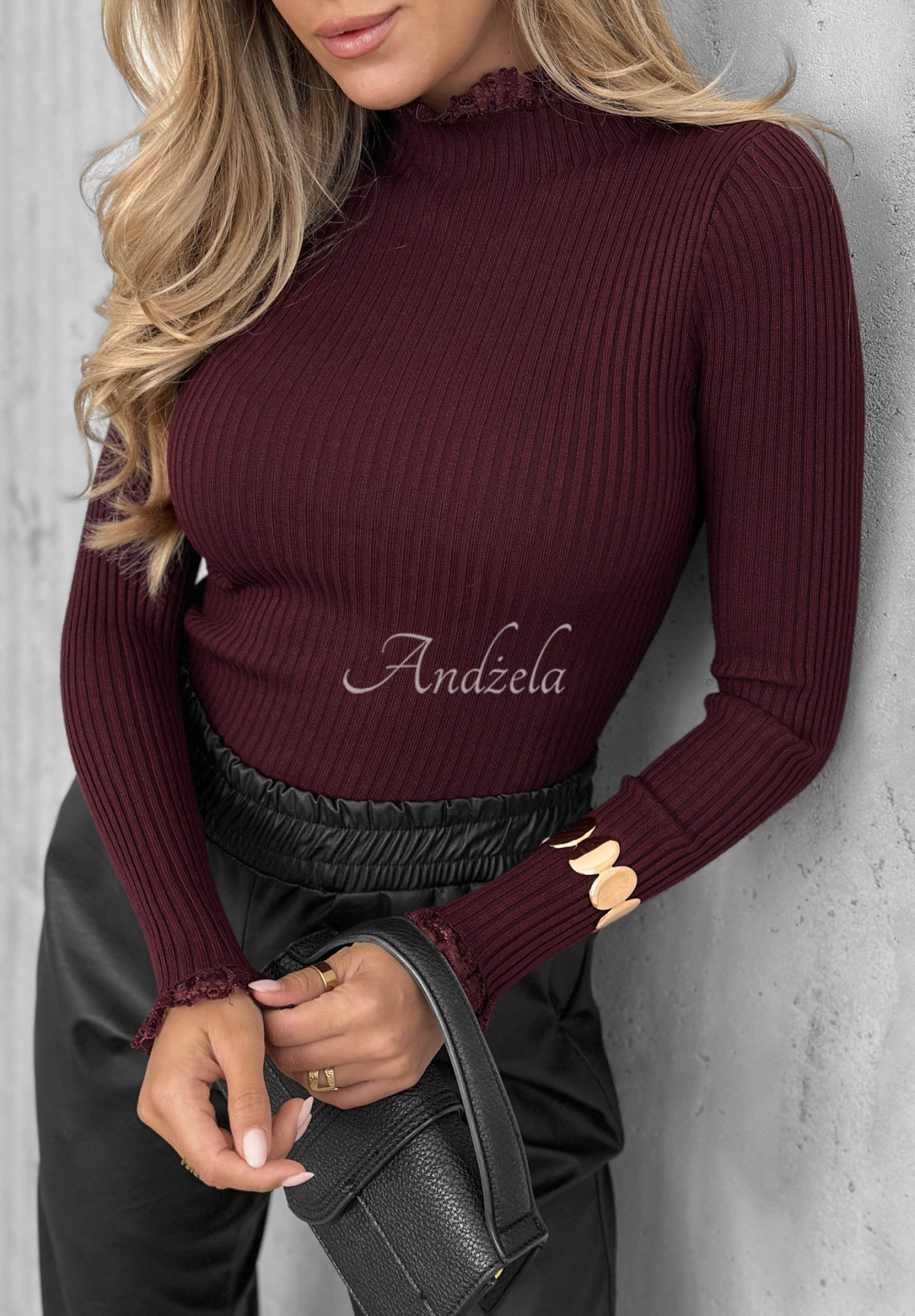 Gerippter Viskose-Pullover mit Spitze Subtle Mist Beerenfarben