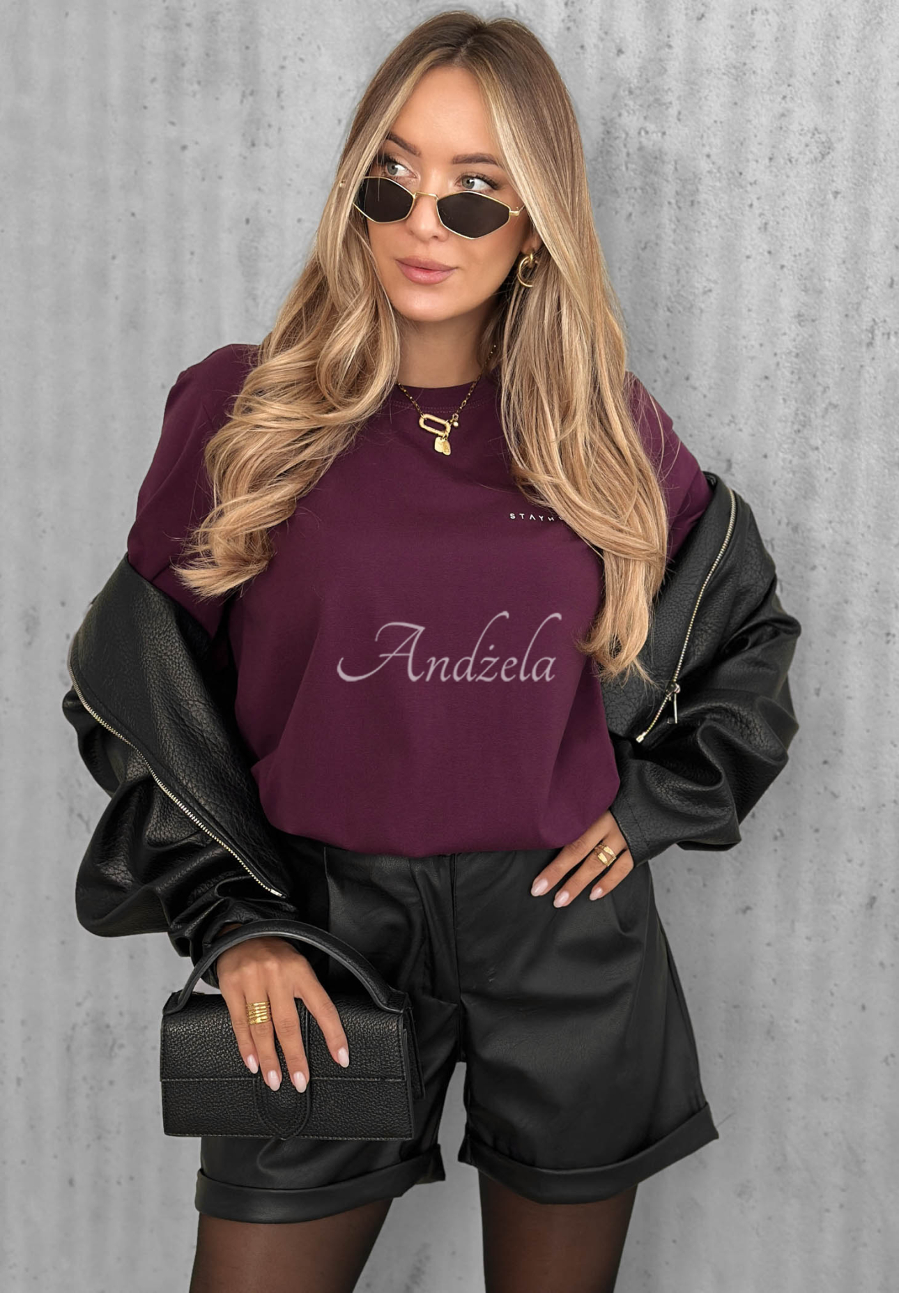 Baumwoll-T-Shirt Everyday Love mit Schriftzug Beerenfarben