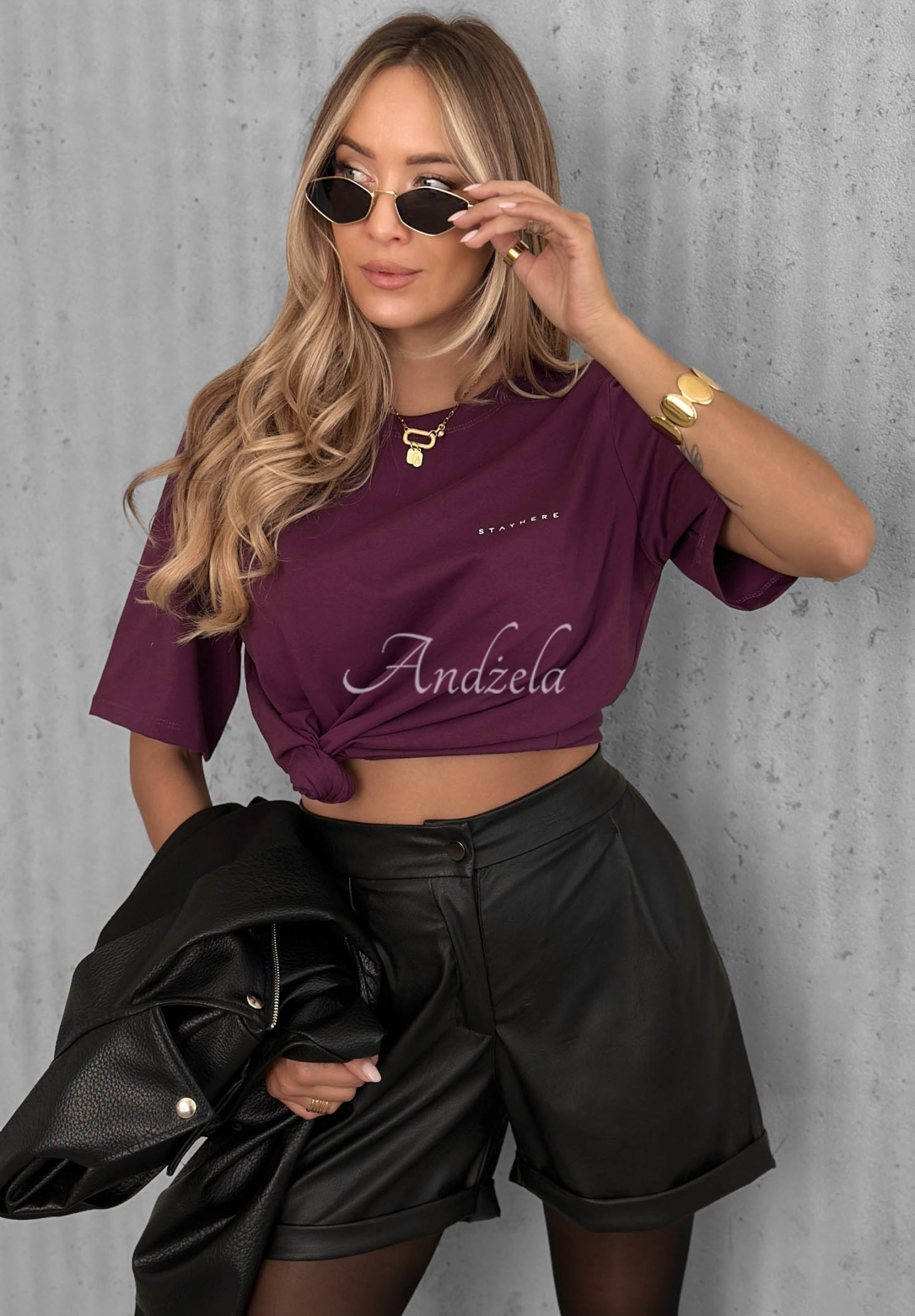 Baumwoll-T-Shirt Everyday Love mit Schriftzug Beerenfarben