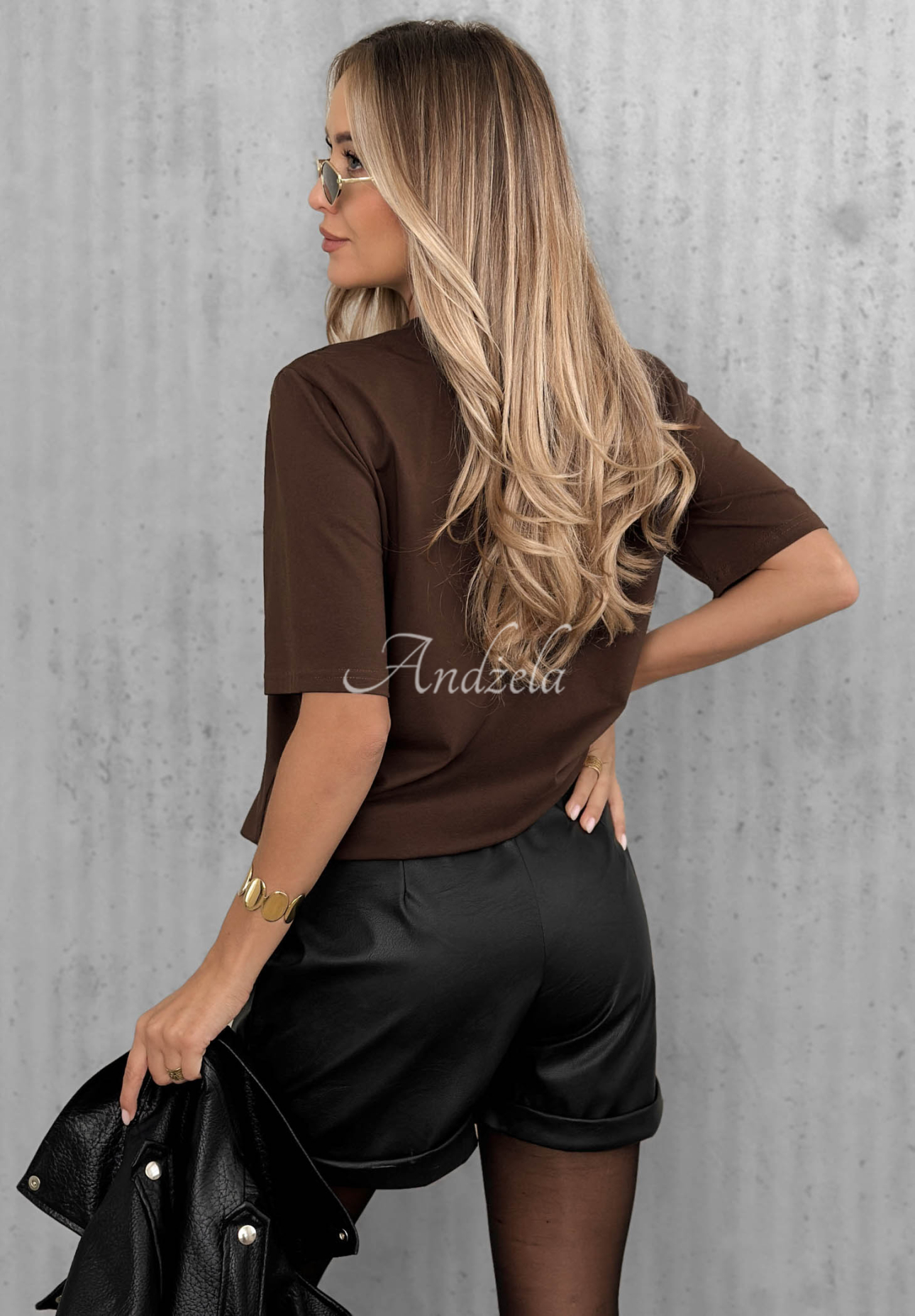 Baumwoll-T-Shirt Everyday Love mit Schriftzug Schokoladenbraun