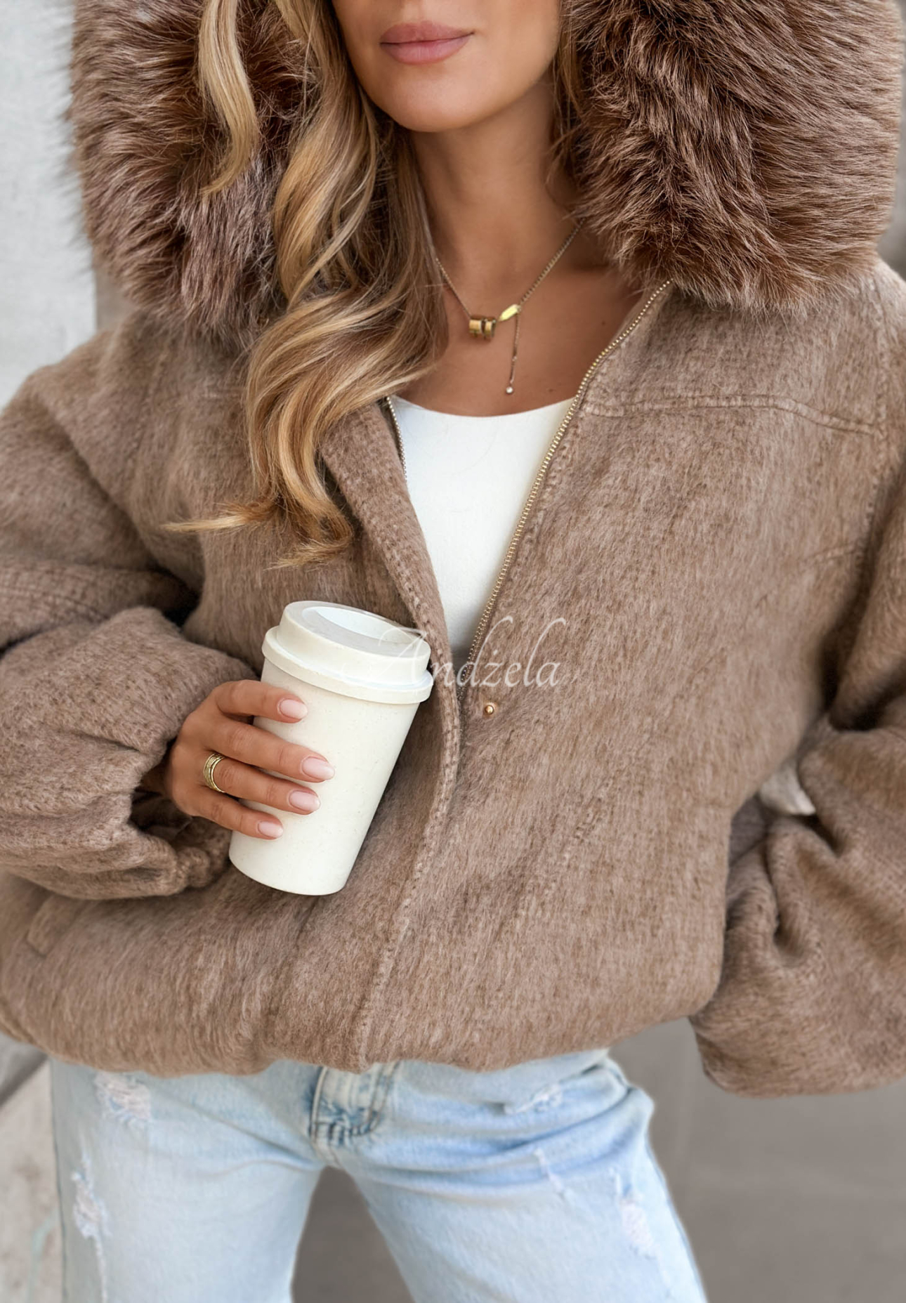 Kurze Bomberjacke aus Wolle und Pelz Cozy Story Camel