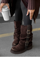 zamszowe Stiefel z klamrami Modern Way Schokoladenbraun