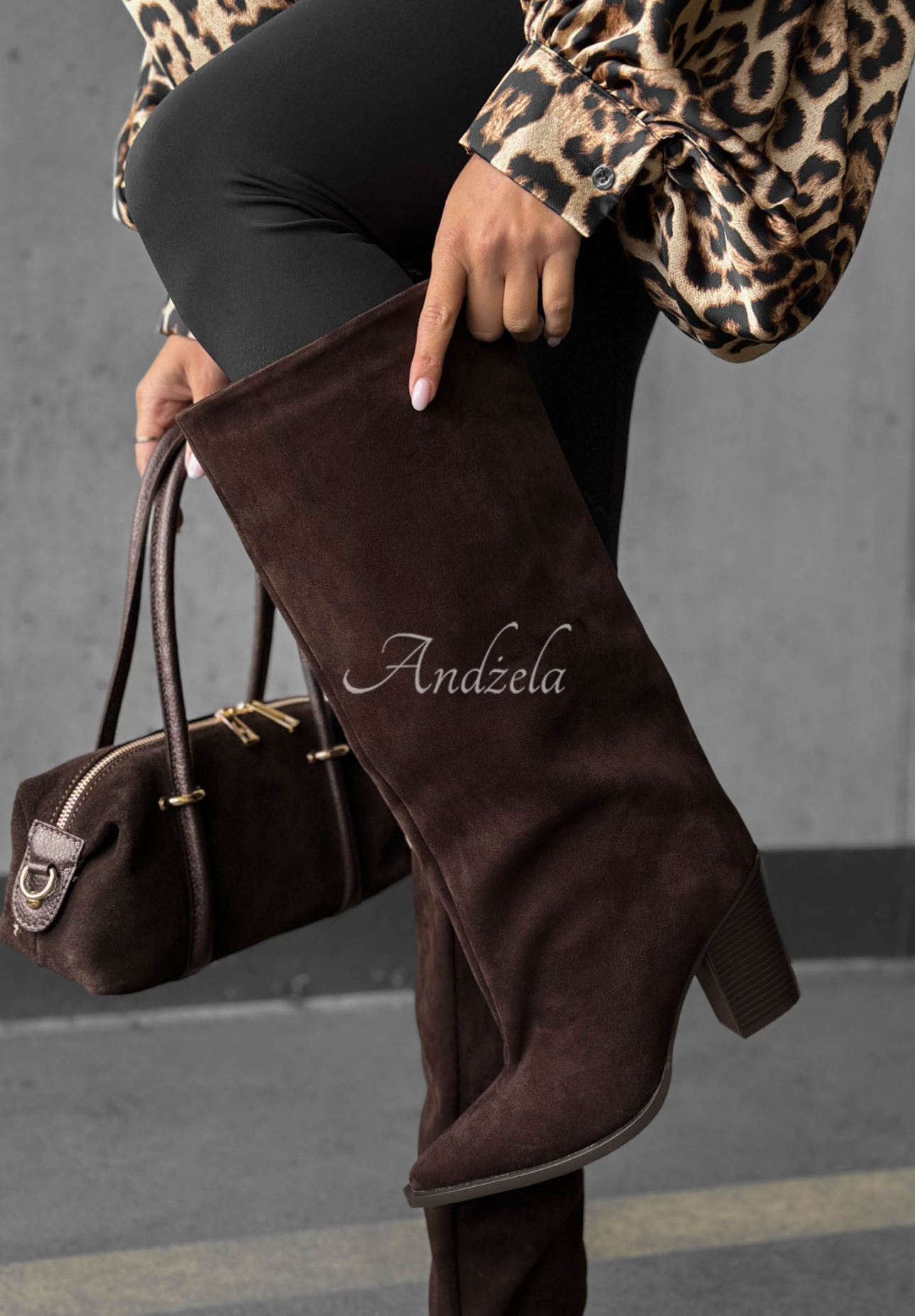 Lange Wildlederstiefel mit Blockabsatz Fall Style Schokoladenbraun