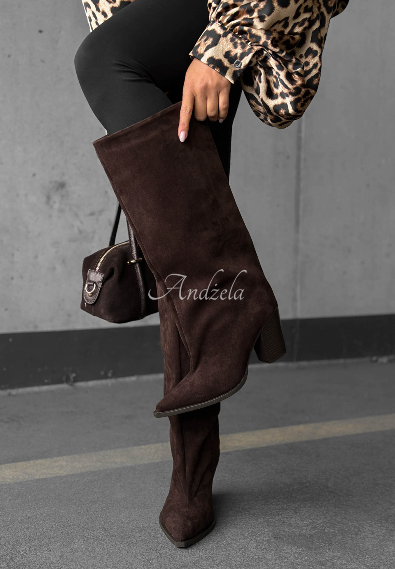 Lange Wildlederstiefel mit Blockabsatz Fall Style Schokoladenbraun