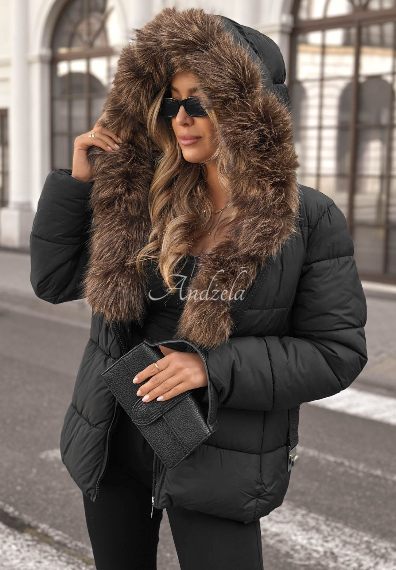 Kurze, gesteppte Jacke mit Kunstfell Frost Edge Schwarz
