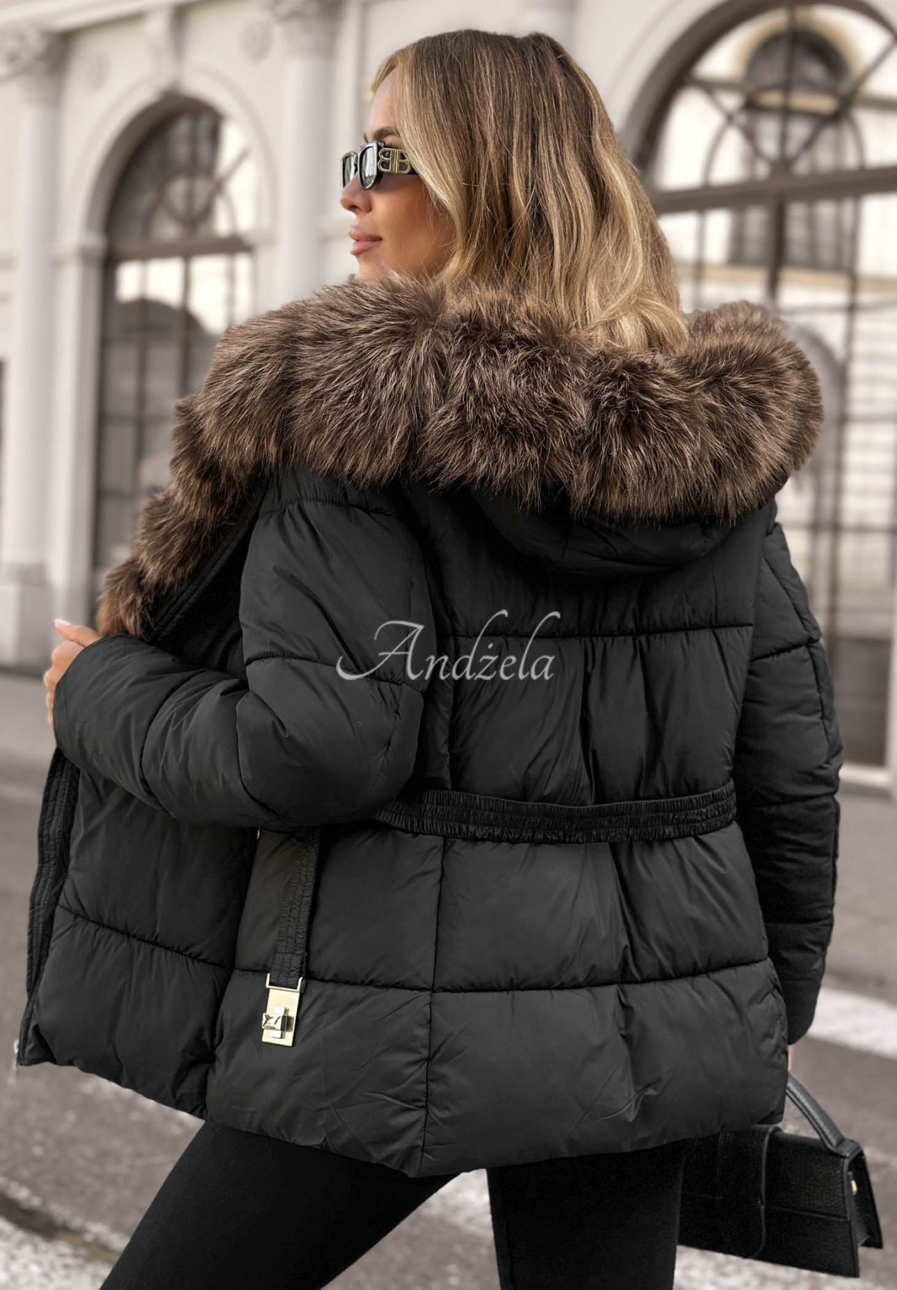 Kurze, gesteppte Jacke mit Kunstfell Frost Edge Schwarz