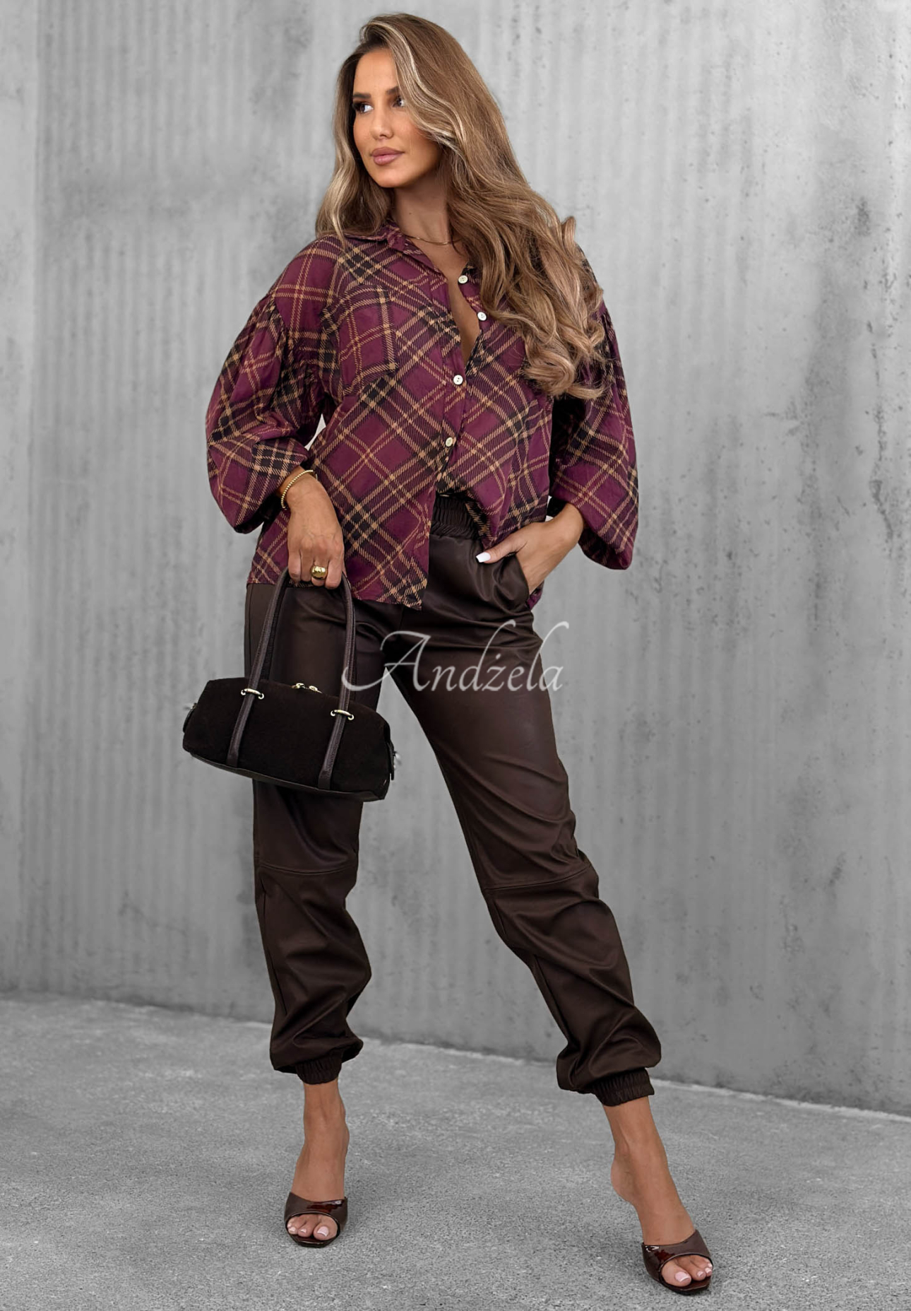 Kariertes Baumwollhemd mit Taschen und Puffärmeln Autumn Tale Beerenfarben