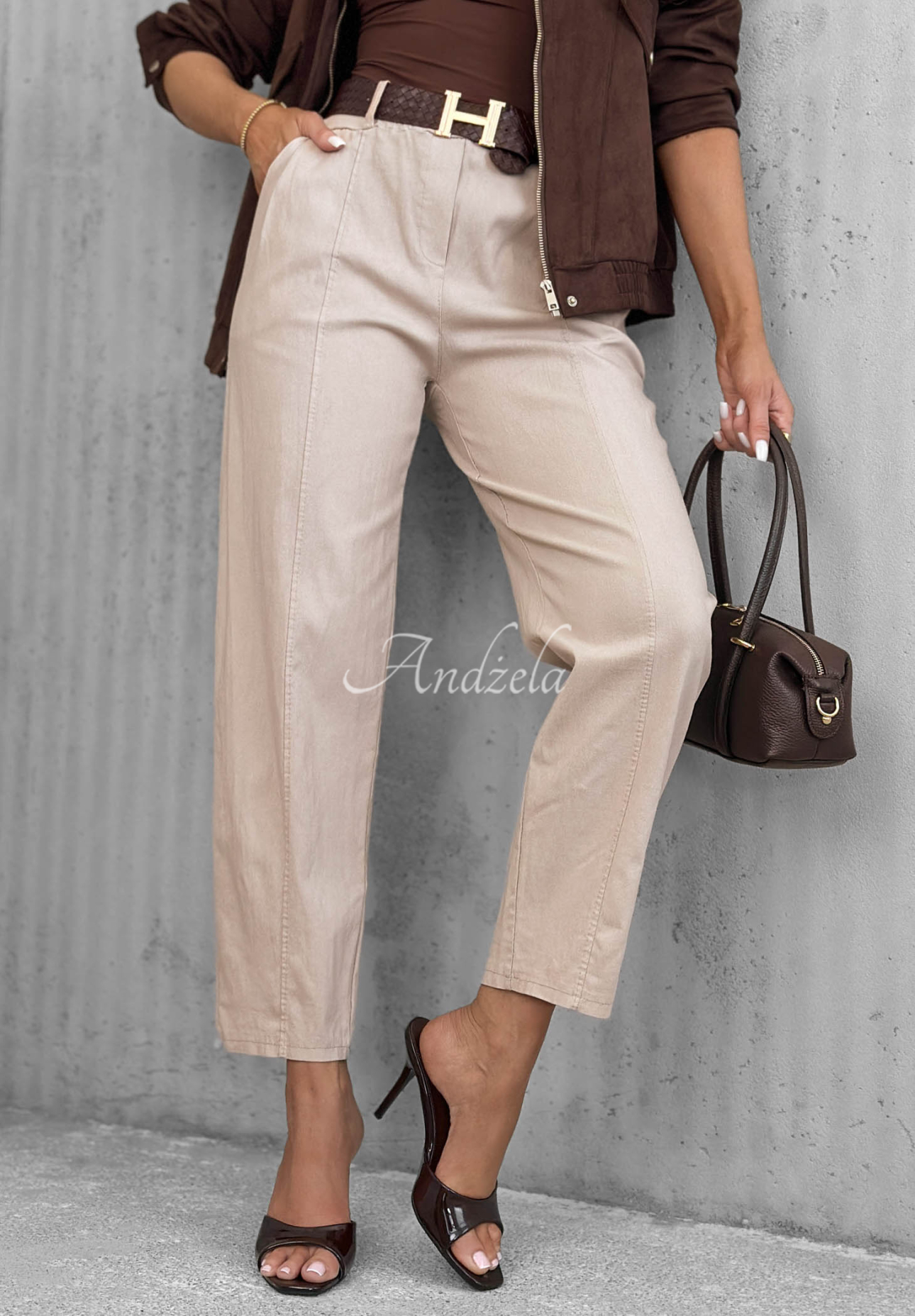 Mom-Fit-Hose aus Viskose mit Gürtel Still Morning Beige