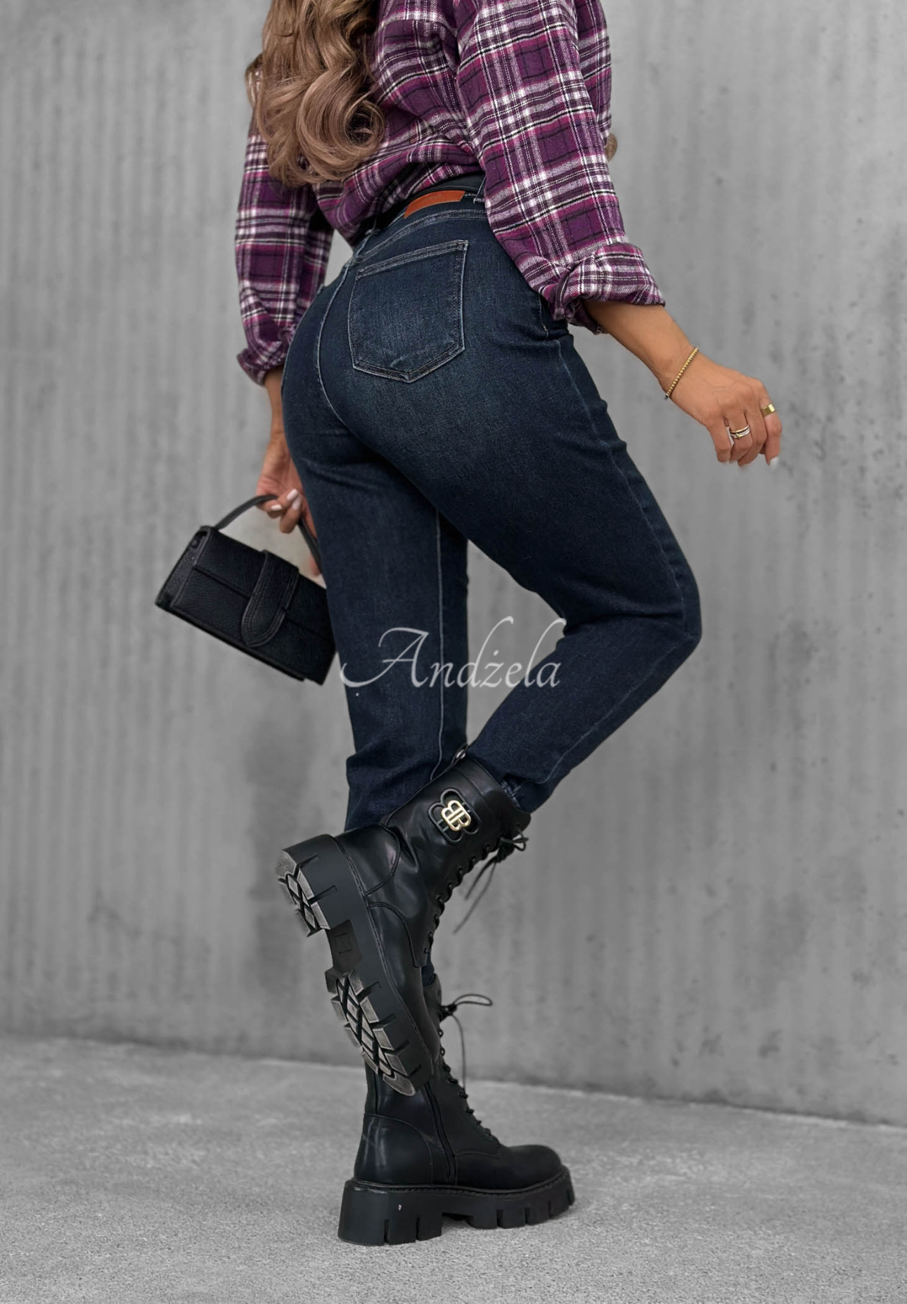 Jeanshose Mom-Fit mit Gürtel Something Better Dunkelblau