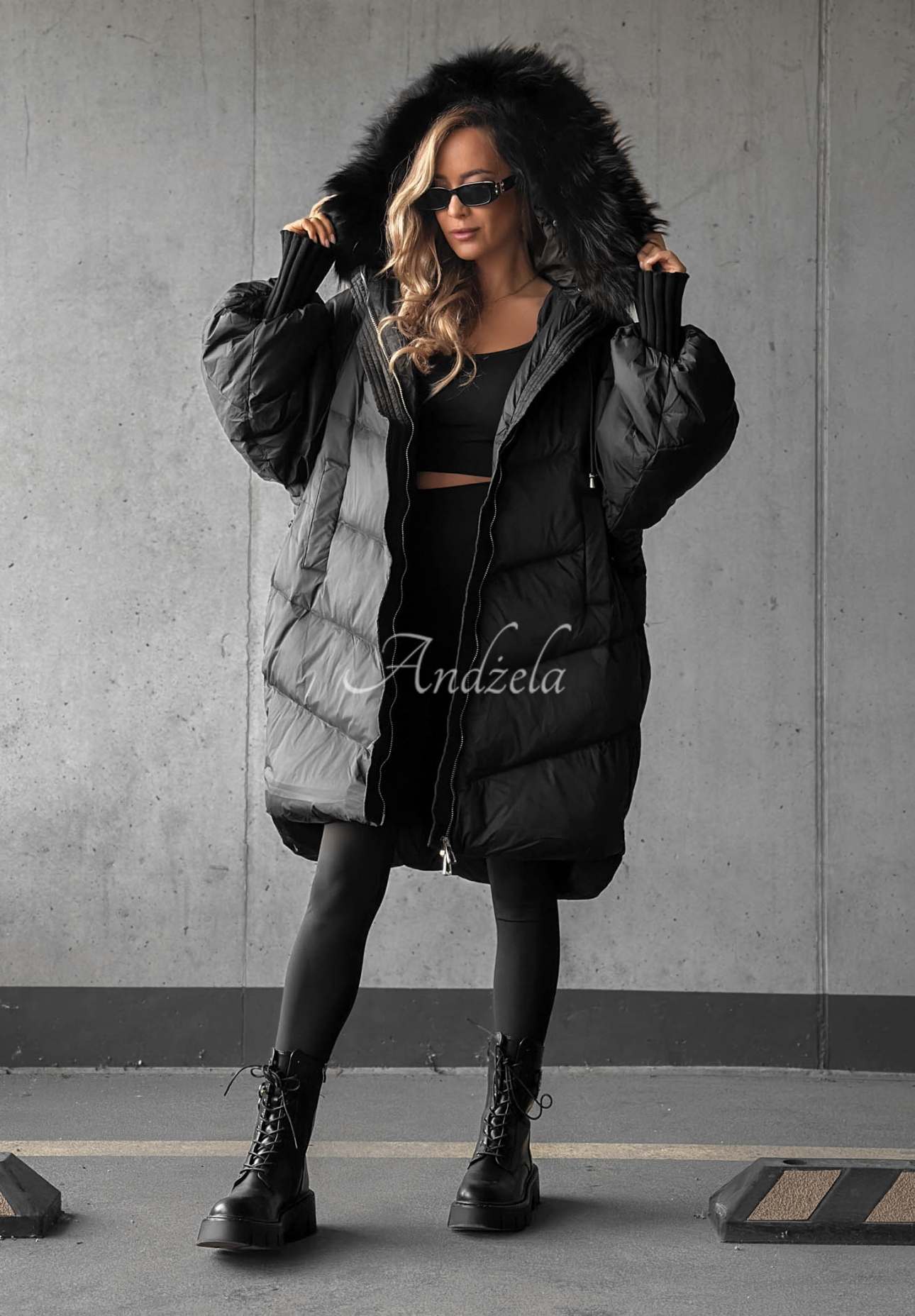 Lange Daunenjacke mit Kapuze und Pelz Shiny Frost Schwarz