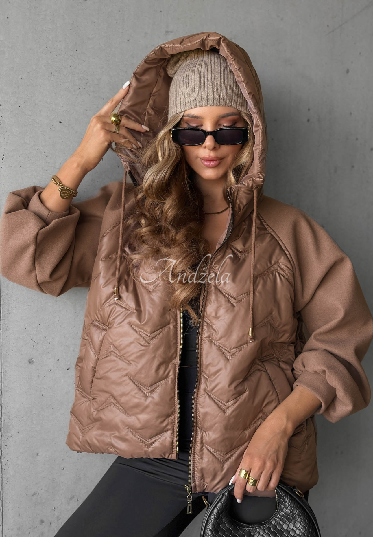 Steppjacke mit Kapuze Coffee Time Mokkafarben