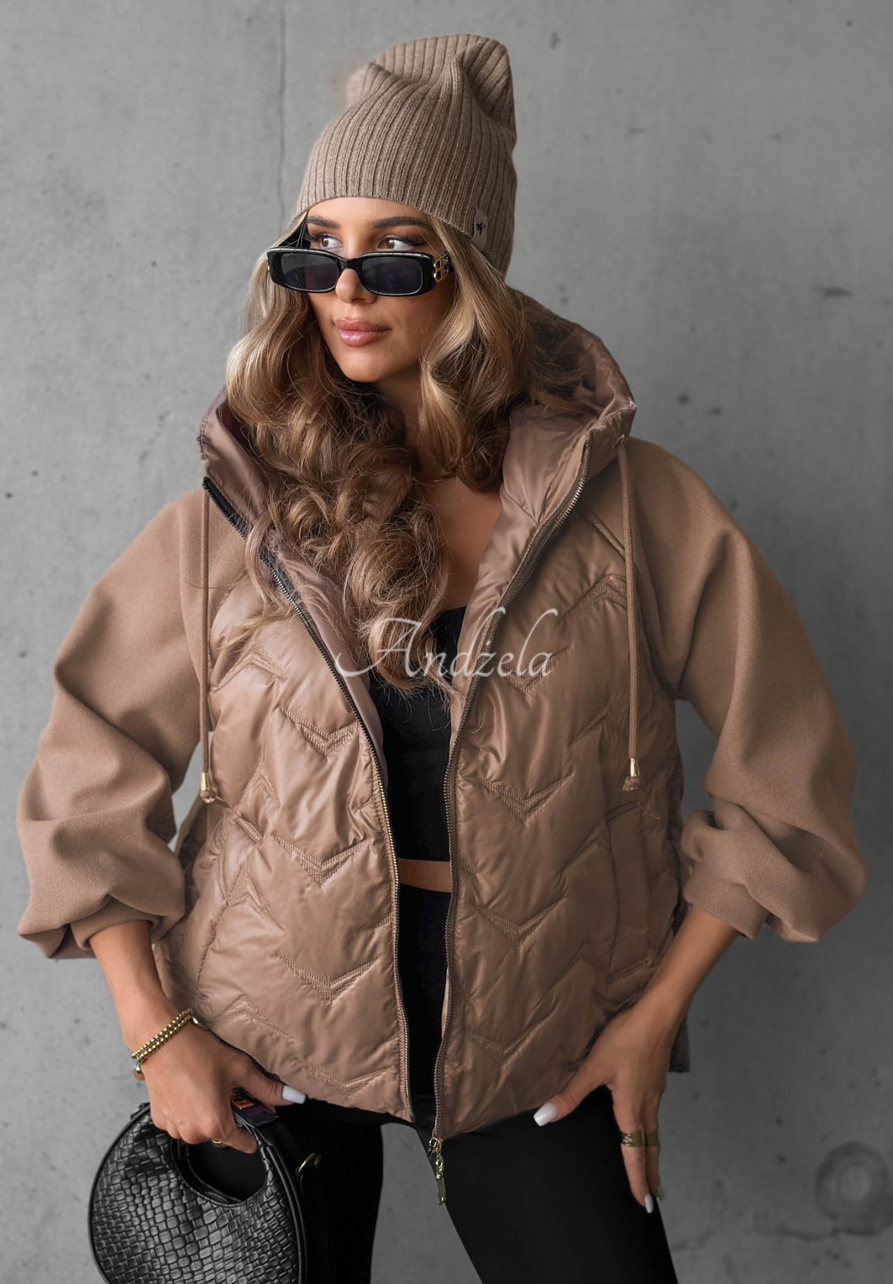 Steppjacke mit Kapuze Coffee Time Mokkafarben