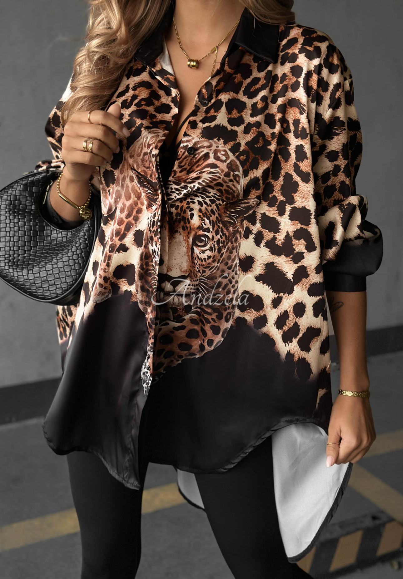 Asymmetrisches Satinhemd mit Leopardenmuster Wild Darling beige-schwarz