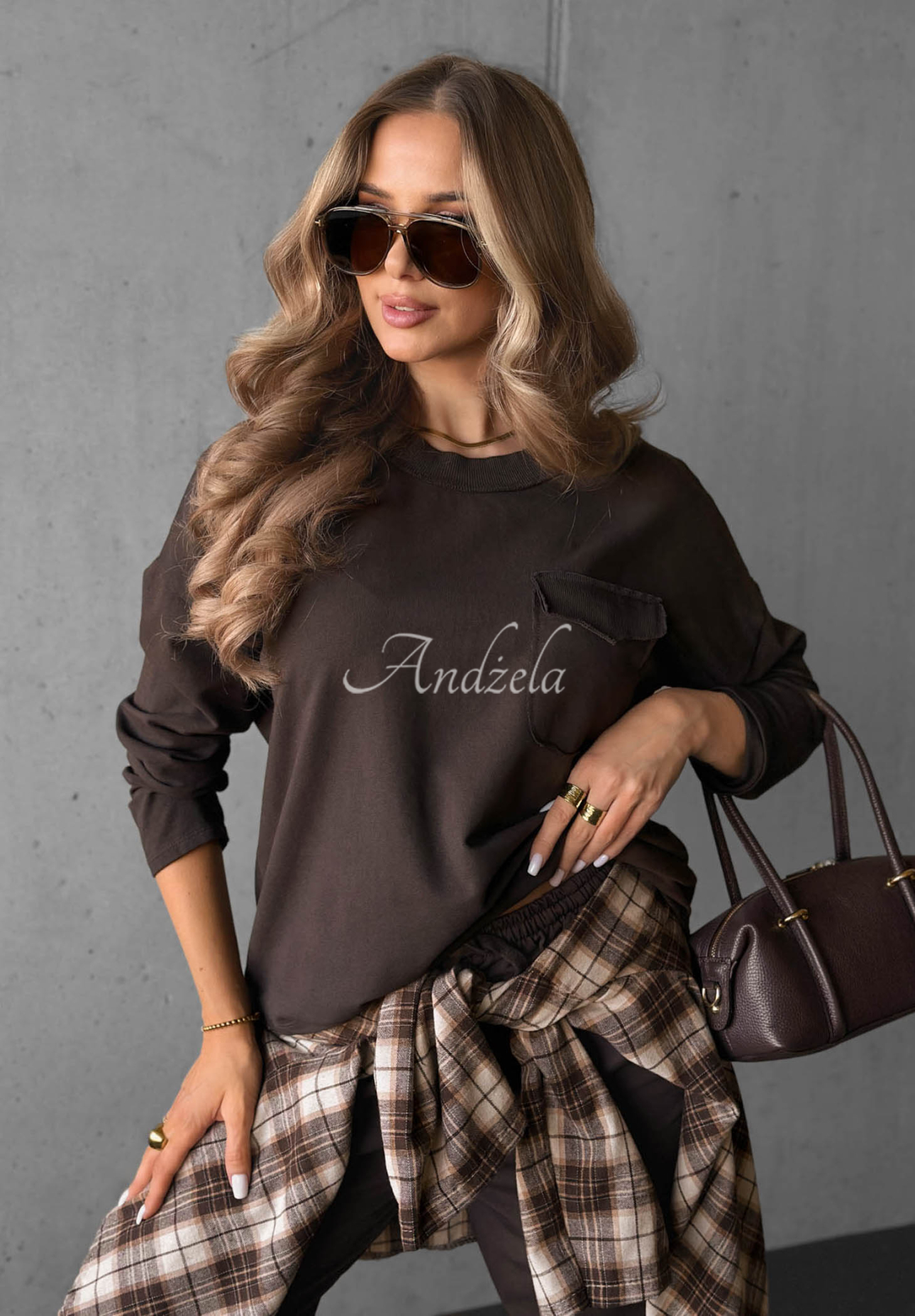 Baumwoll-Sweatshirt mit Tasche Simple Day Schokoladenbraun