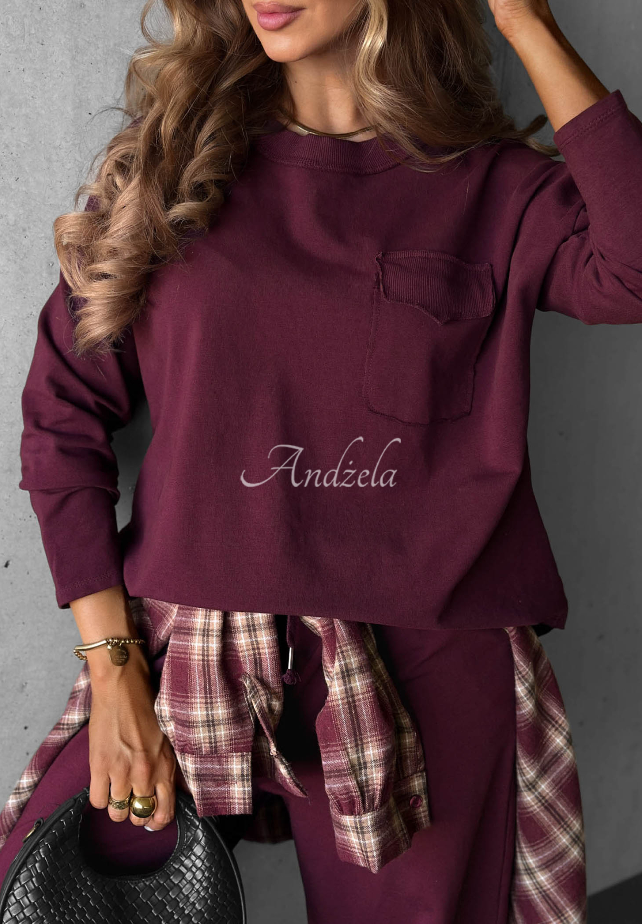 Baumwoll-Sweatshirt mit Tasche Simple Day Beerenfarben
