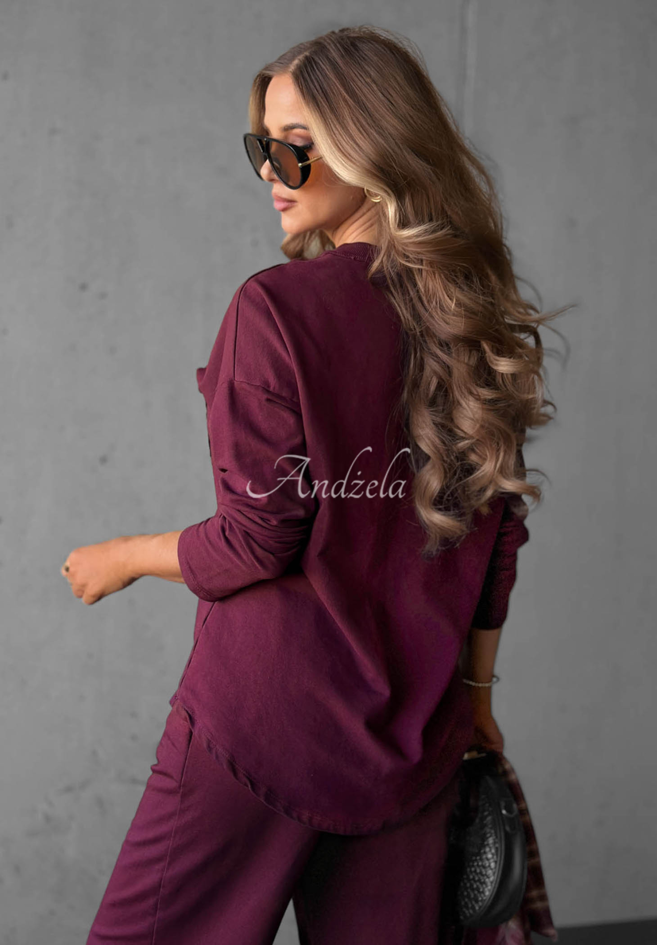 Baumwoll-Sweatshirt mit Tasche Simple Day Beerenfarben