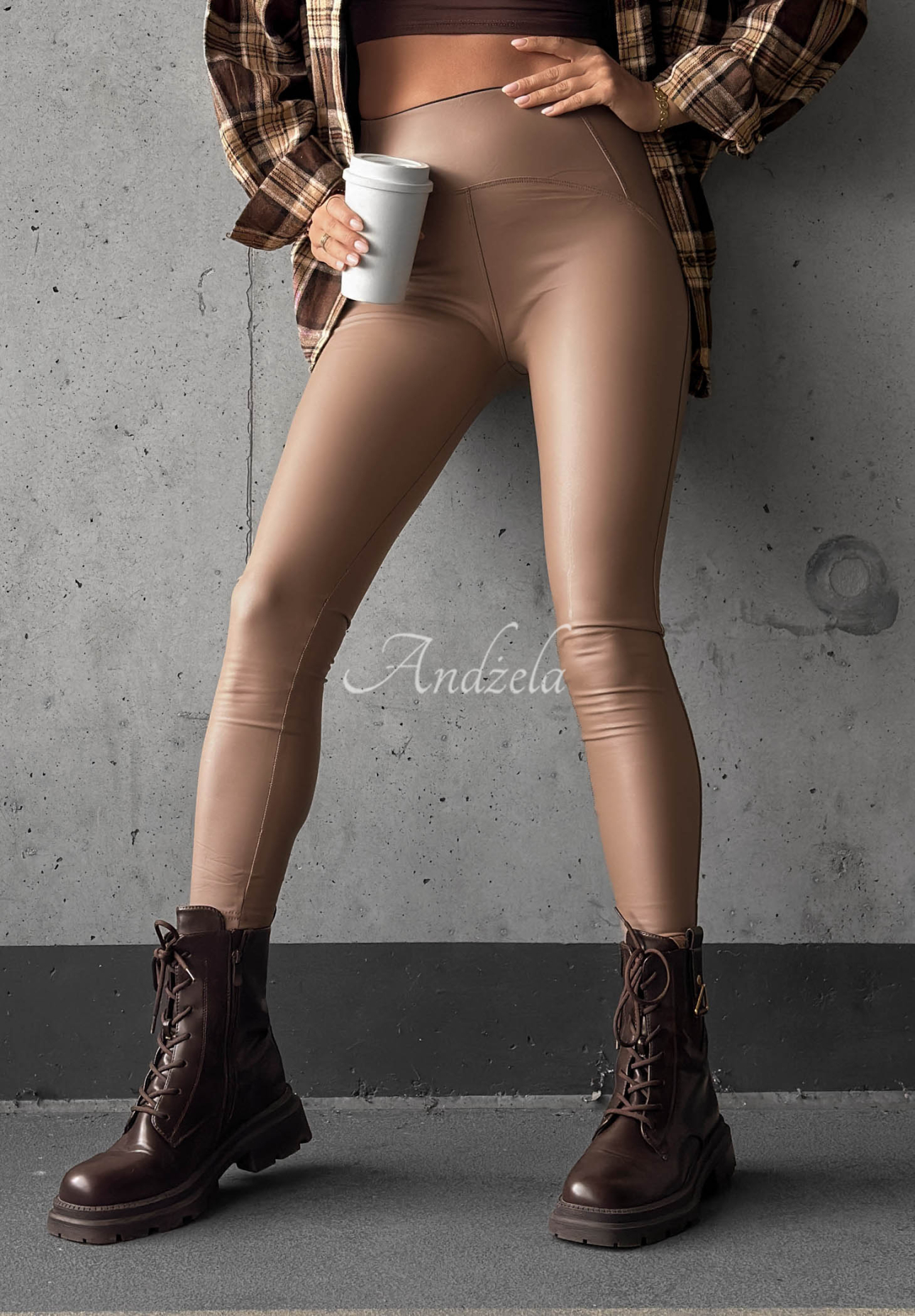 Leggings aus Lederimitat What’s Your Number Camel