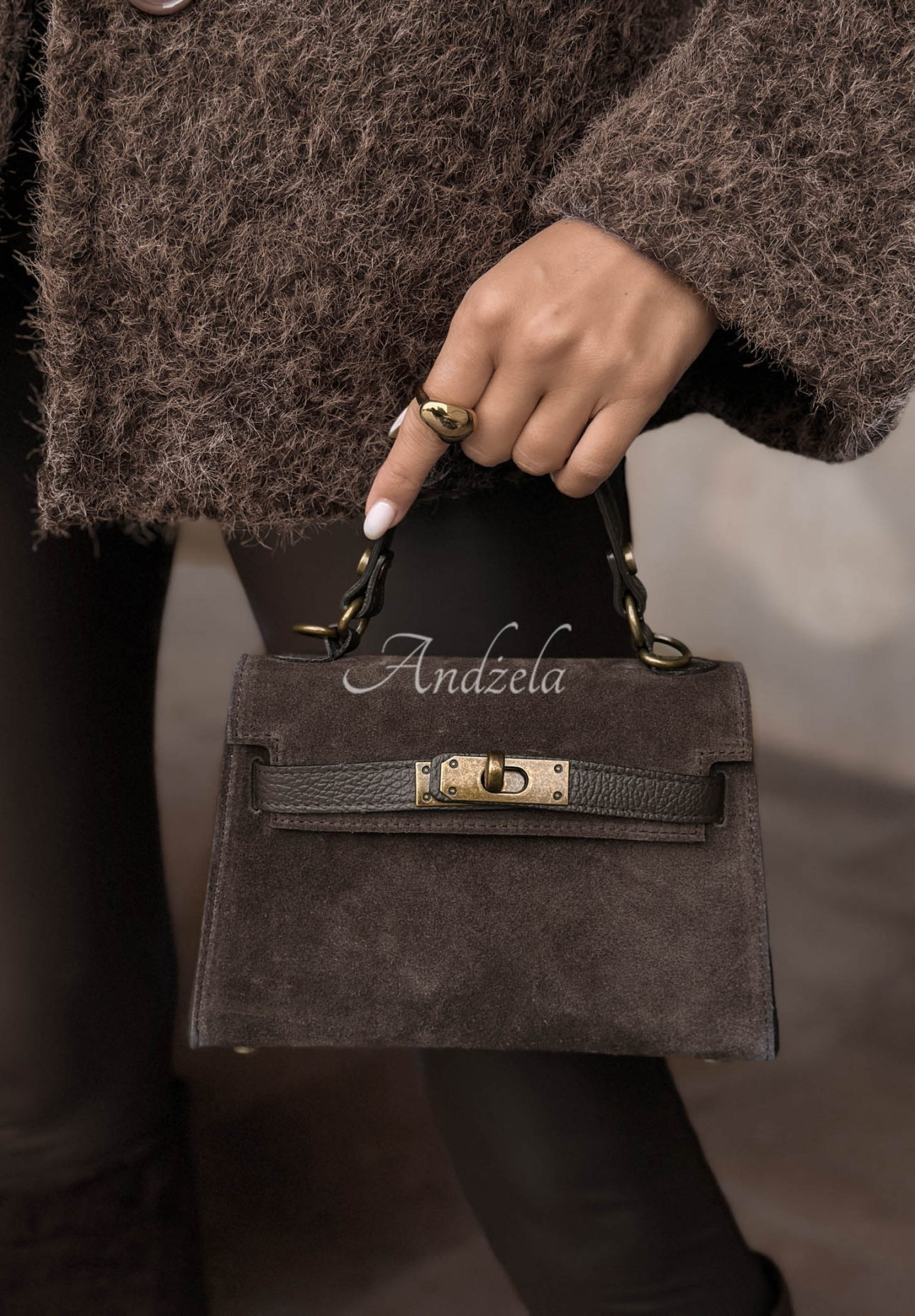 Wildlederhandtasche mit Henkel Mellow Season Schokoladenbraun