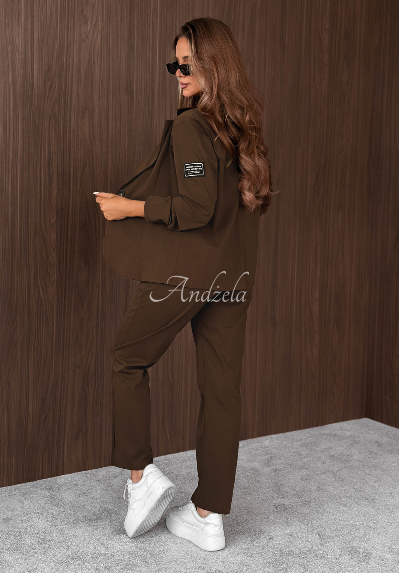 Damenanzug aus Viskose aus Blazer und Hose Gentle Reset Schokoladenbraun