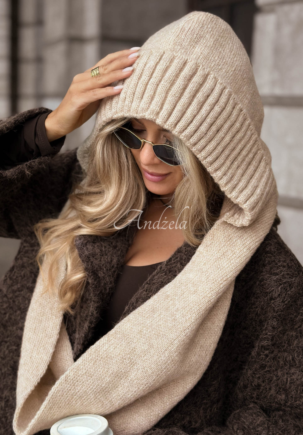 Sturmhaube mit Bindung Frosty Charm Beige