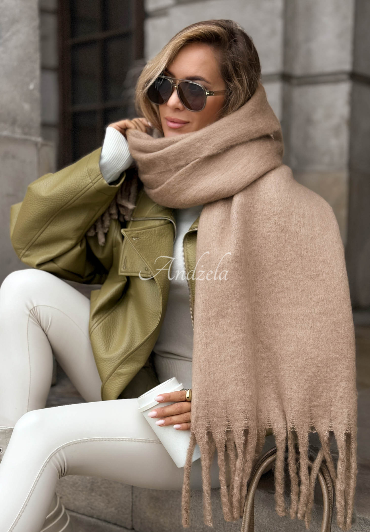 Weicher Schal mit Fransen Snow Darling Mokkafarben