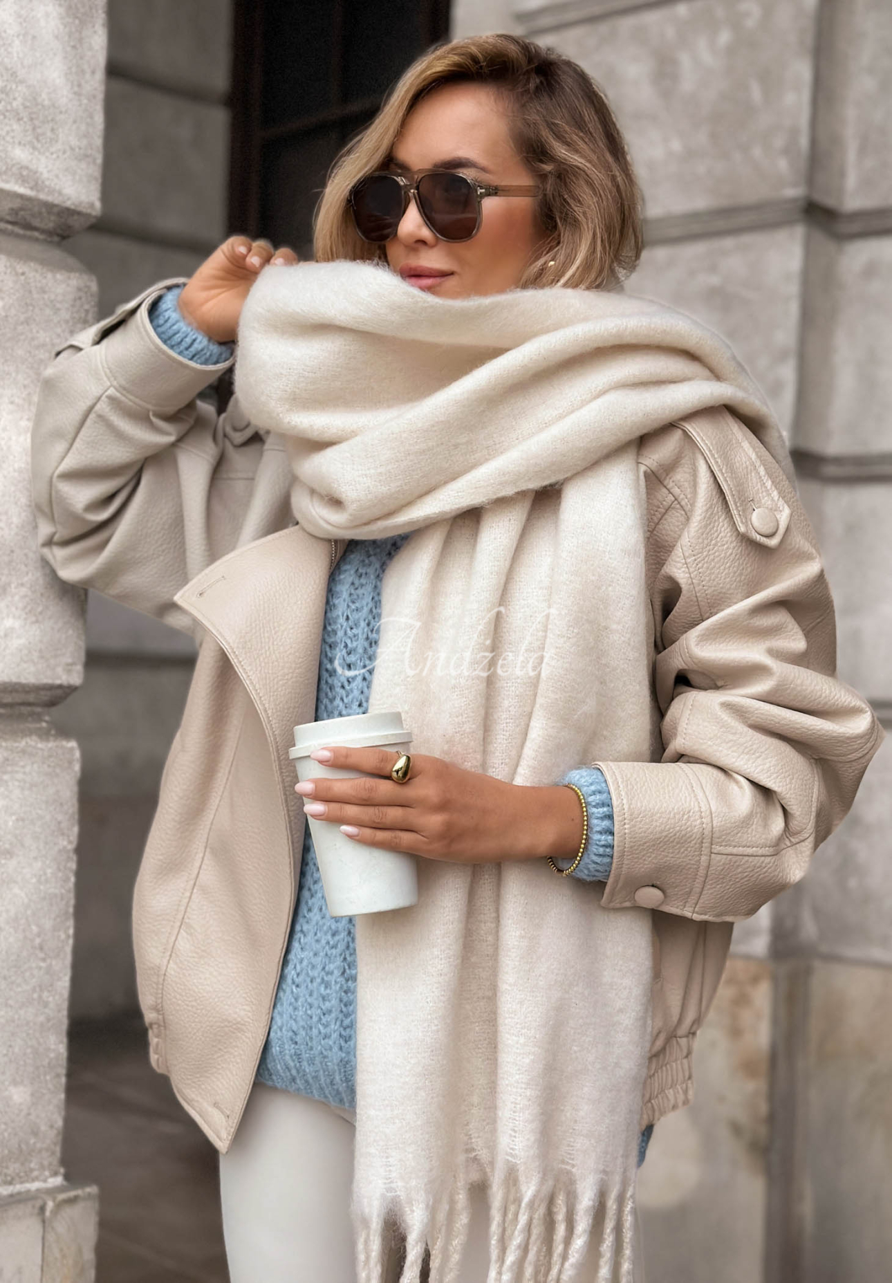 Weicher Schal mit Fransen Snow Darling Ecru