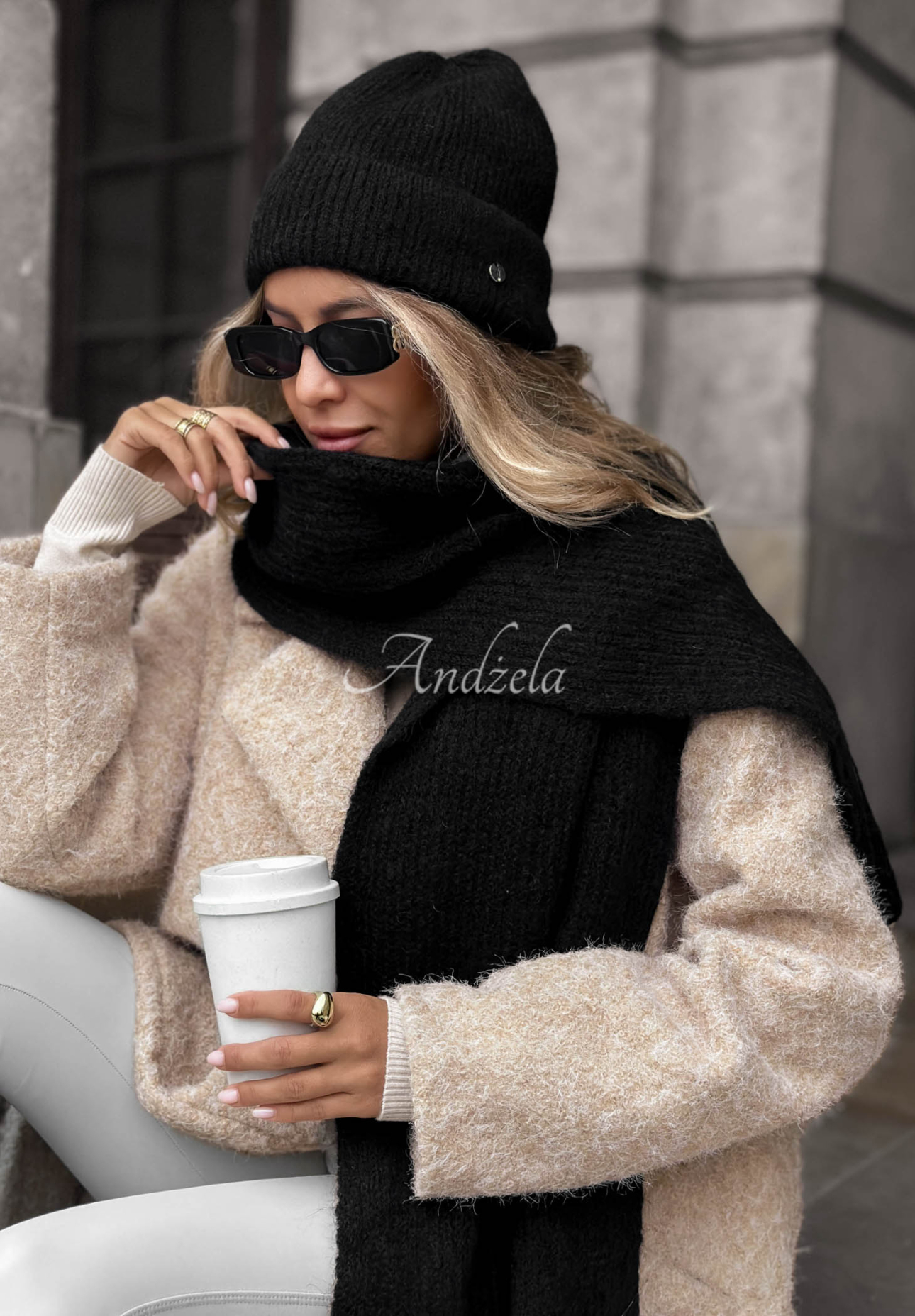 Mütze aus Merinowolle und Mohair Snowfall Charm Schwarz