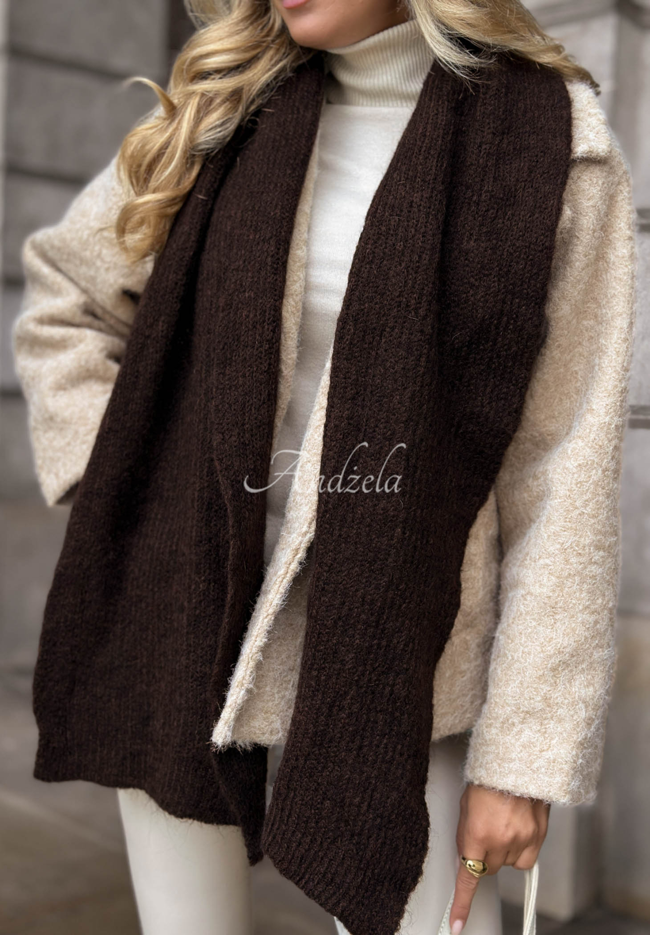 Schal aus Merinowolle und Mohair Snowfall Charm Schokoladenbraun