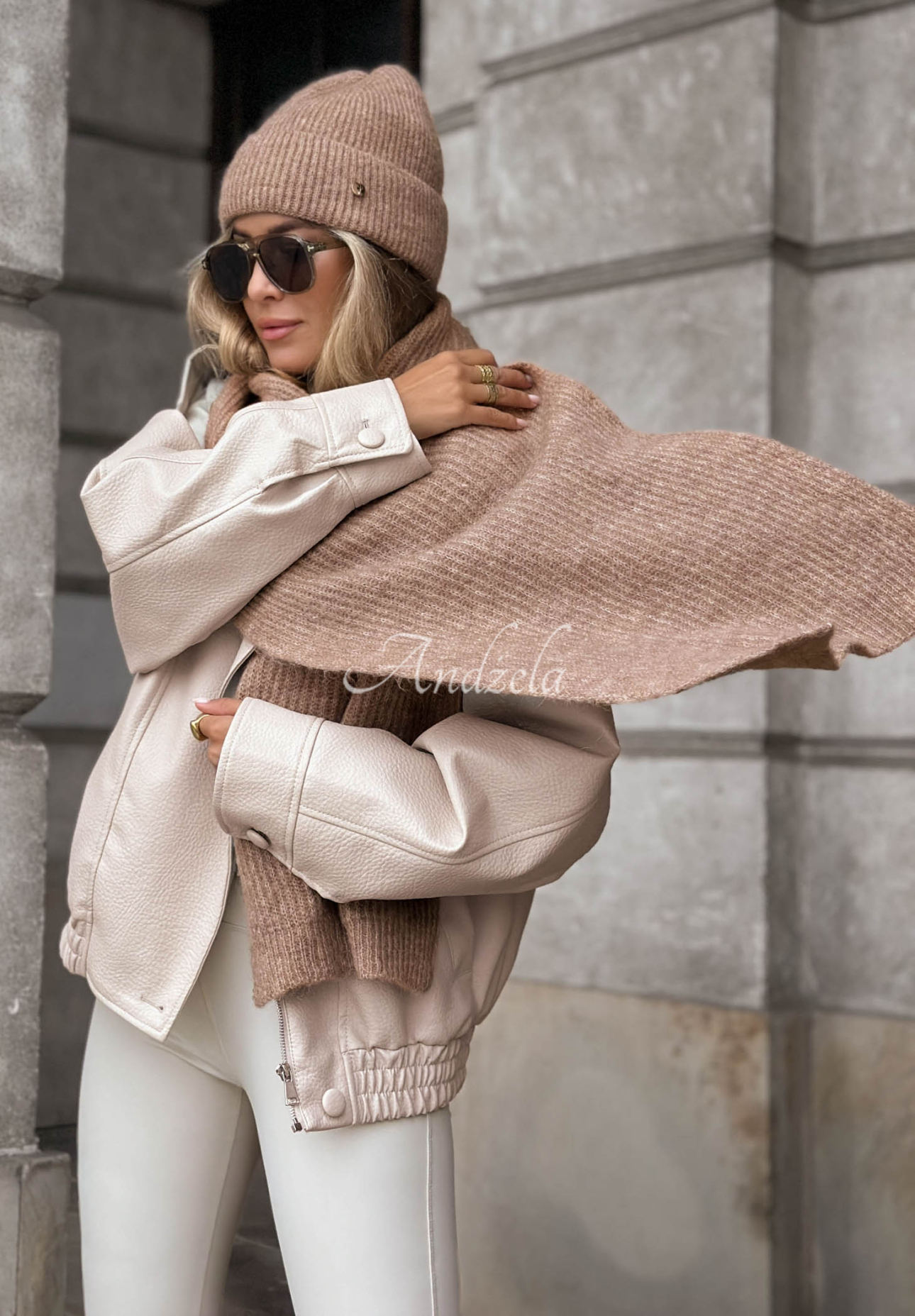 Schal aus Merinowolle und Mohair Snowfall Charm Mokkafarben
