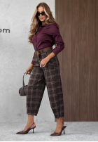 Material Hose mom fit w kratę z paskiem Warm Desire Schokoladenbraun