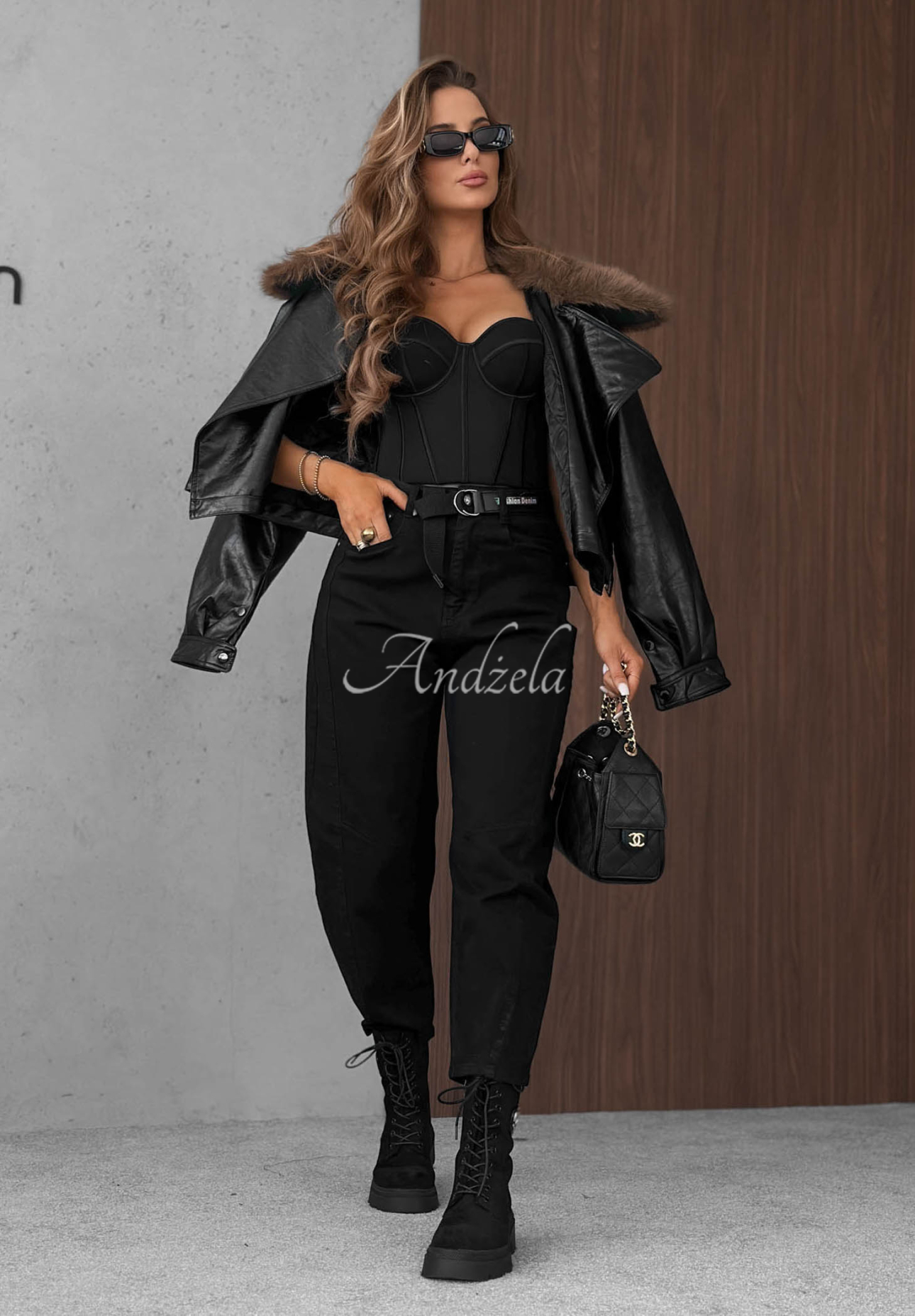 Bananenjeans mit Gürtel Dune Denim Schwarz