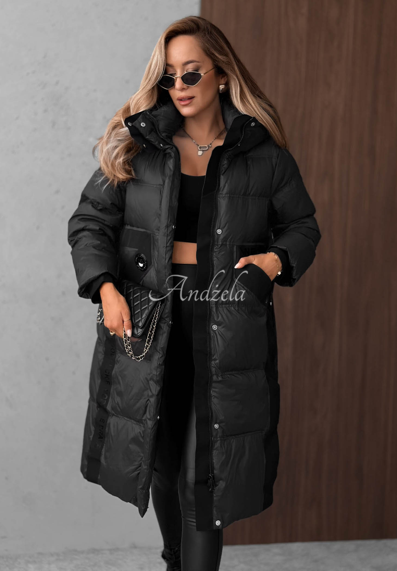 Lange Daunenjacke mit Steppung Need You Schwarz