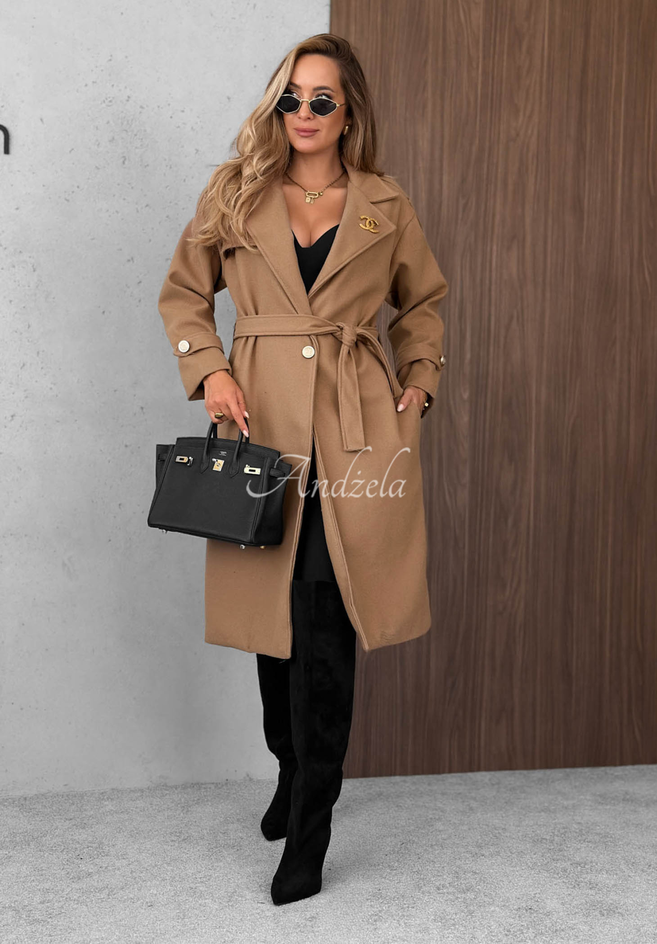 Langer Mantel mit Kragen, Gürtel und Wollanteil Autumn Daydream Camel