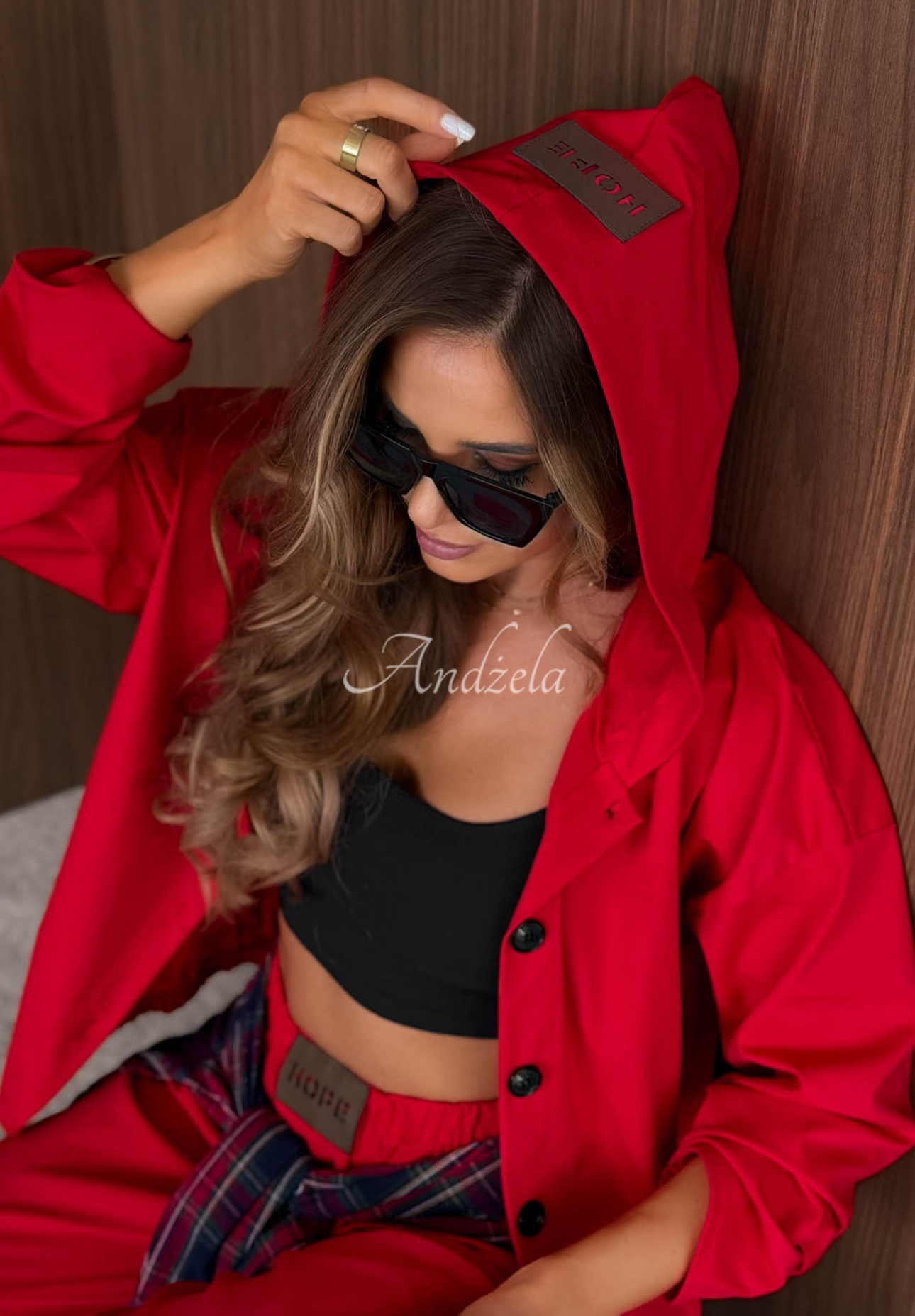 Viskose-Set: Sweatshirt mit Kapuze und Hose Rainy Ritual Rot