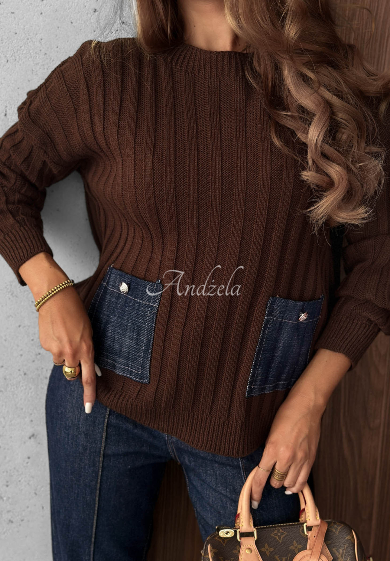 Gerippter Pullover mit Jeans-Taschen aus Wolle und Mohair Cozy Grace Schokoladenbraun