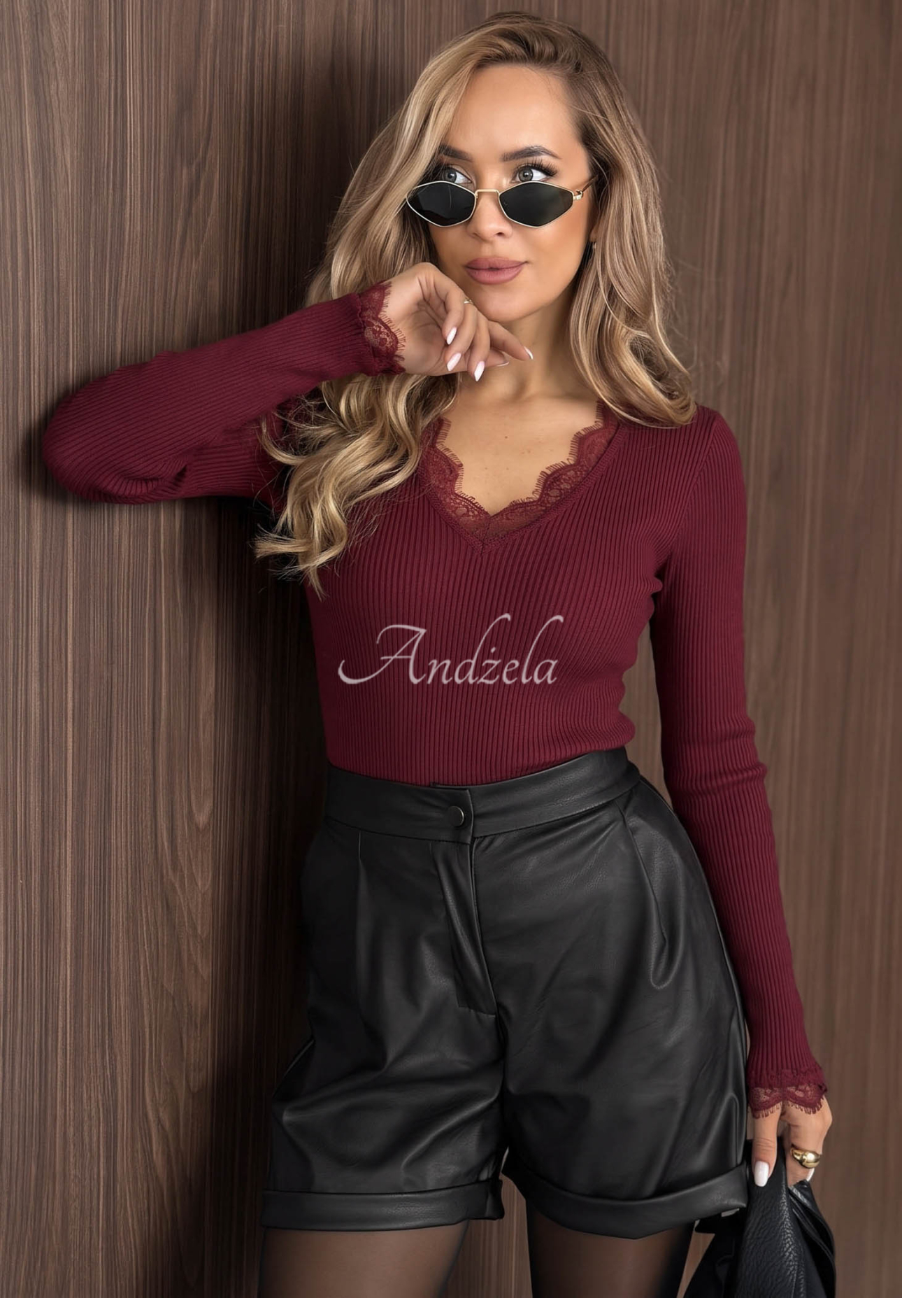 Gerippte Longsleeve-Bluse mit Spitze aus Viskose Soft Beauty Burgunderrot