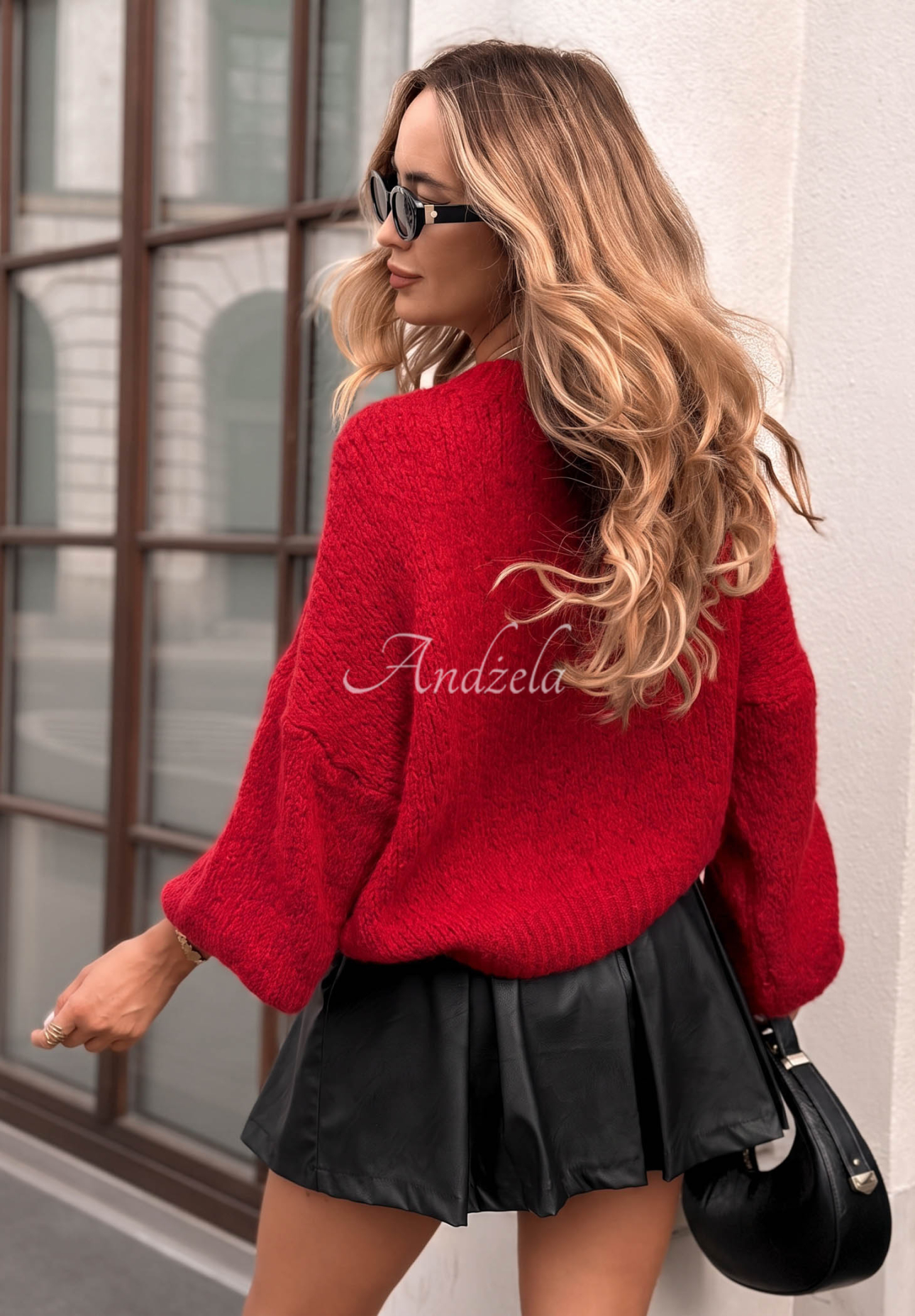 Oversize Pulli Amari Rot